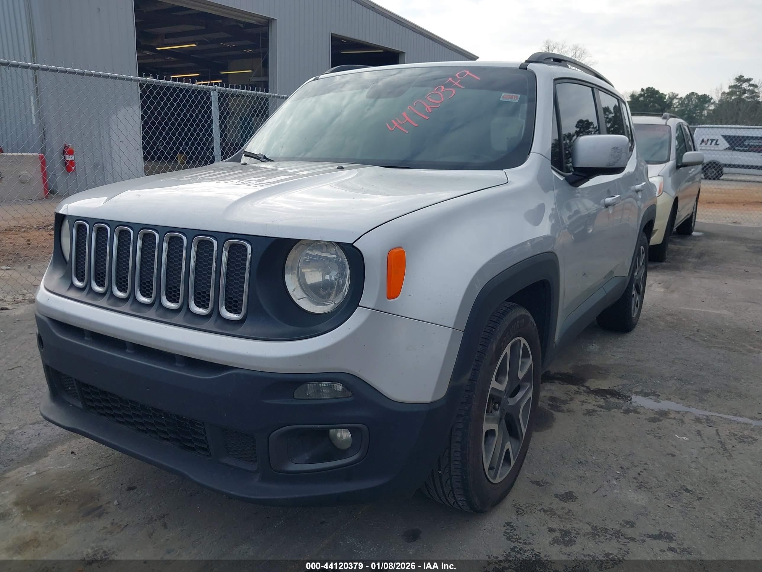 JEEP RENEGADE image 6