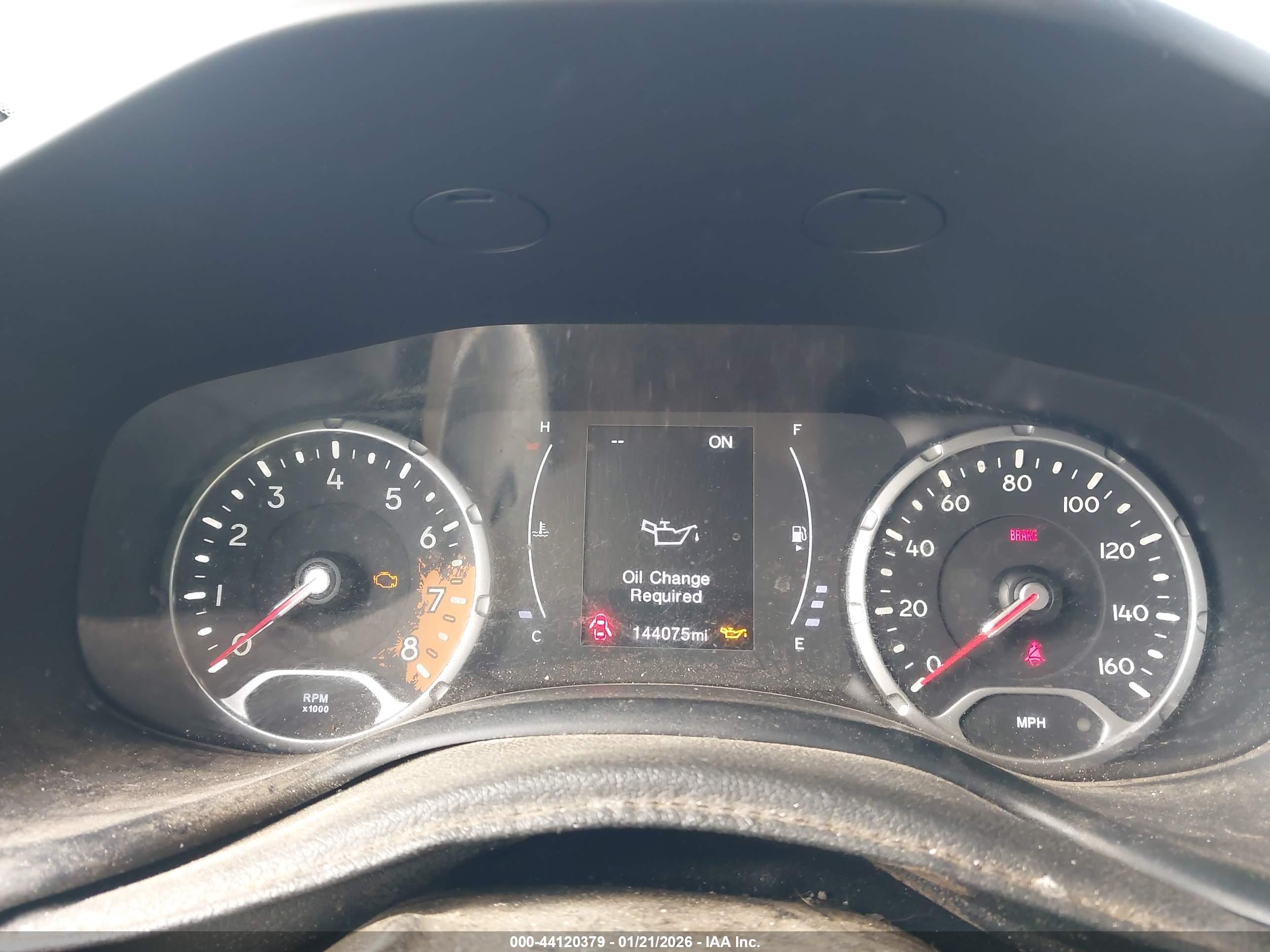 JEEP RENEGADE image 7