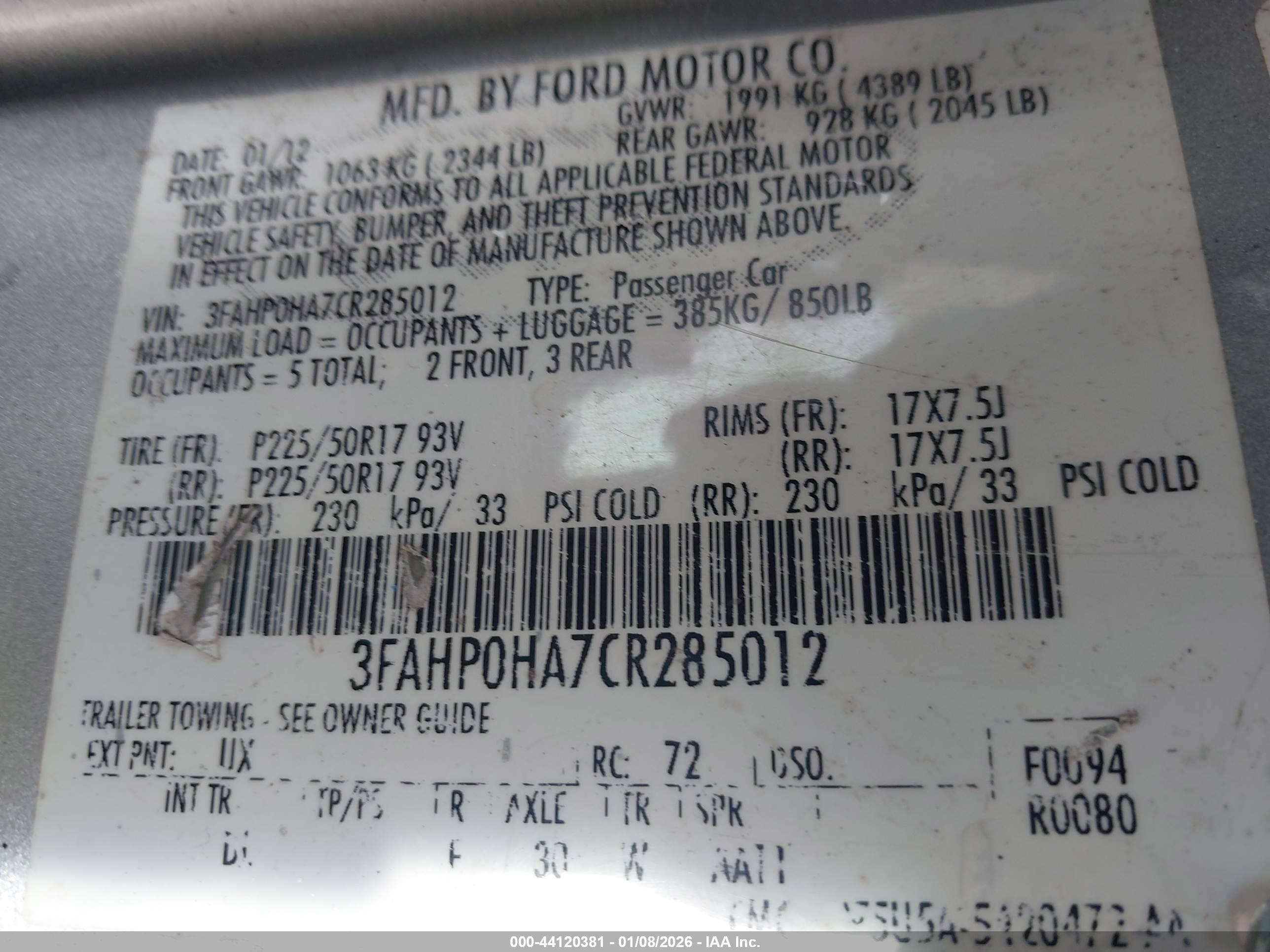 FORD FUSION image 9