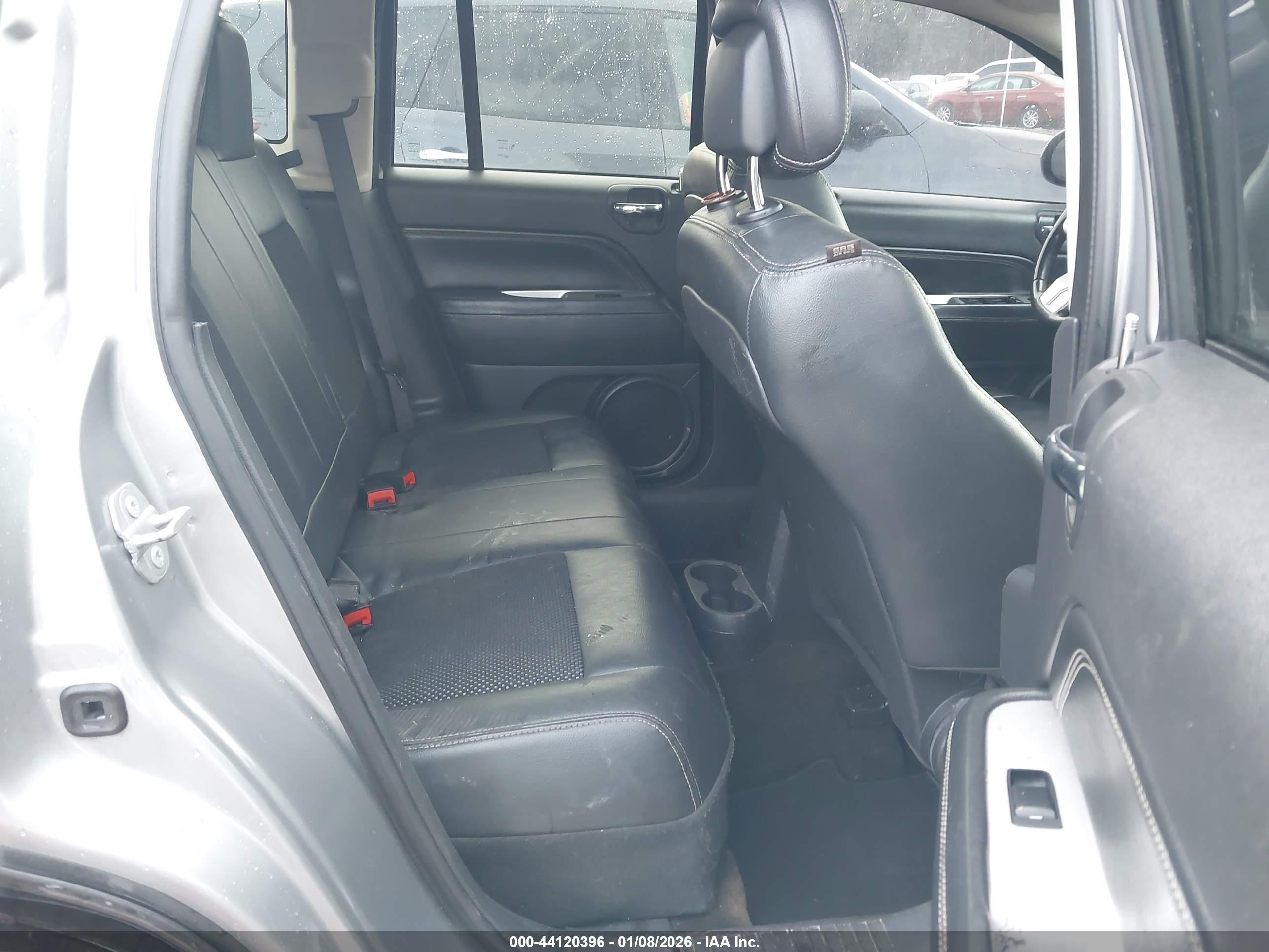 JEEP COMPASS image 8