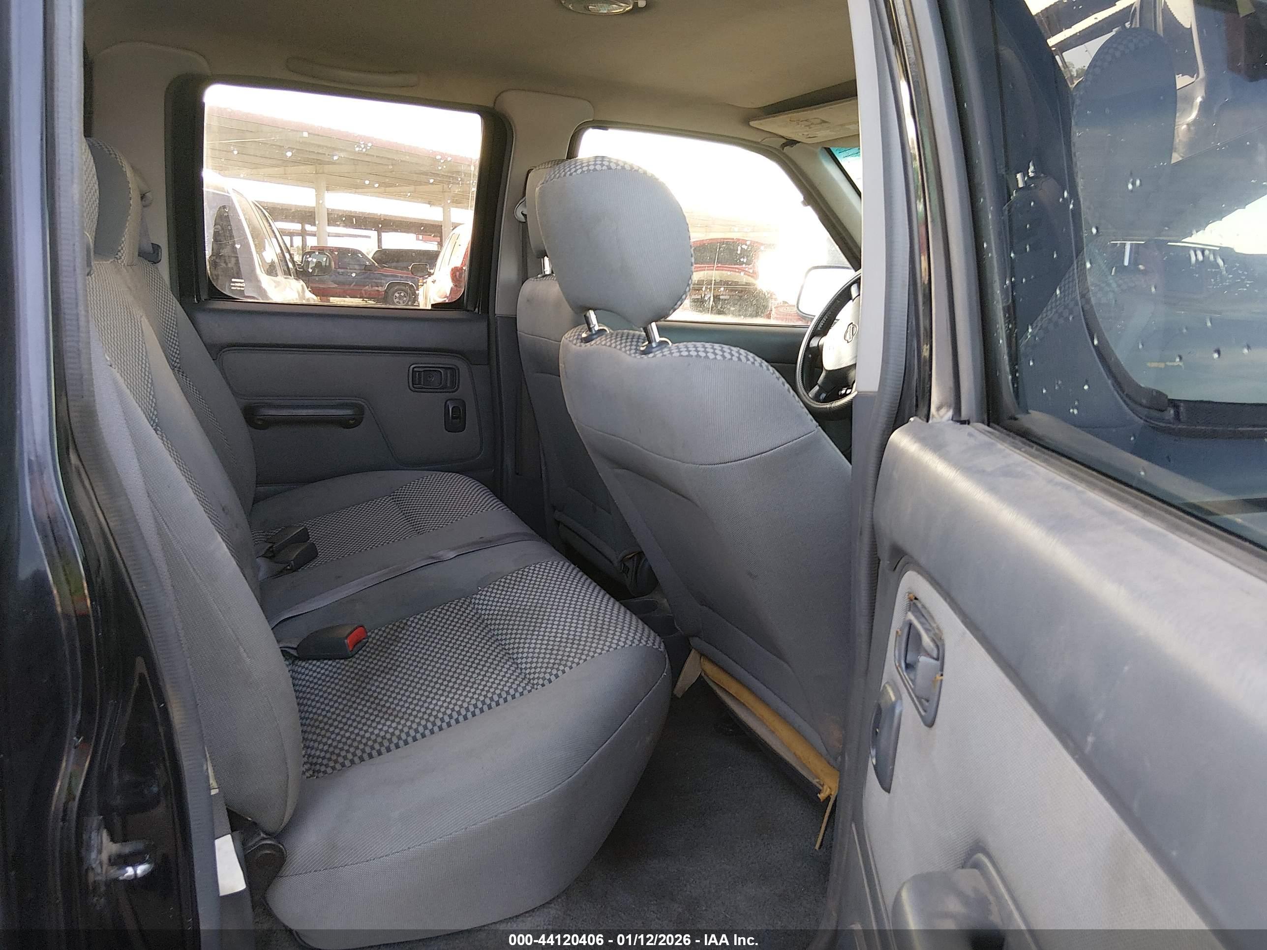 NISSAN FRONTIER image 8