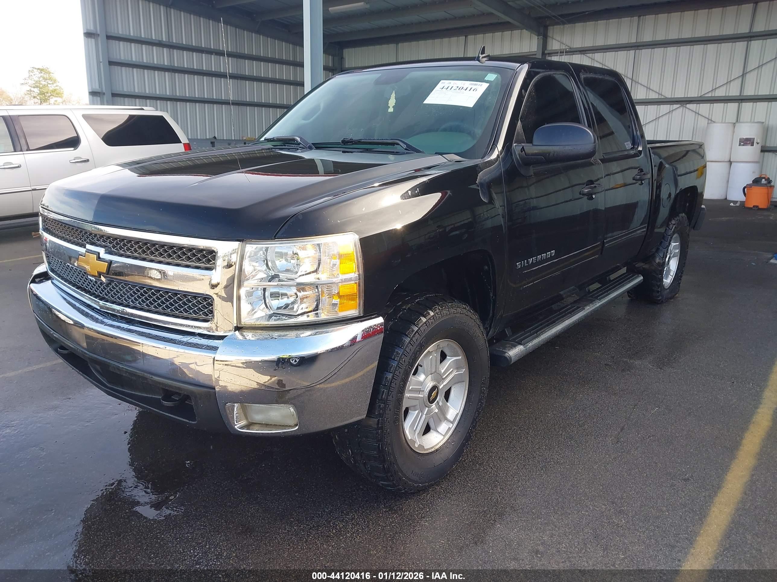 CHEVROLET SILVERADO image 2