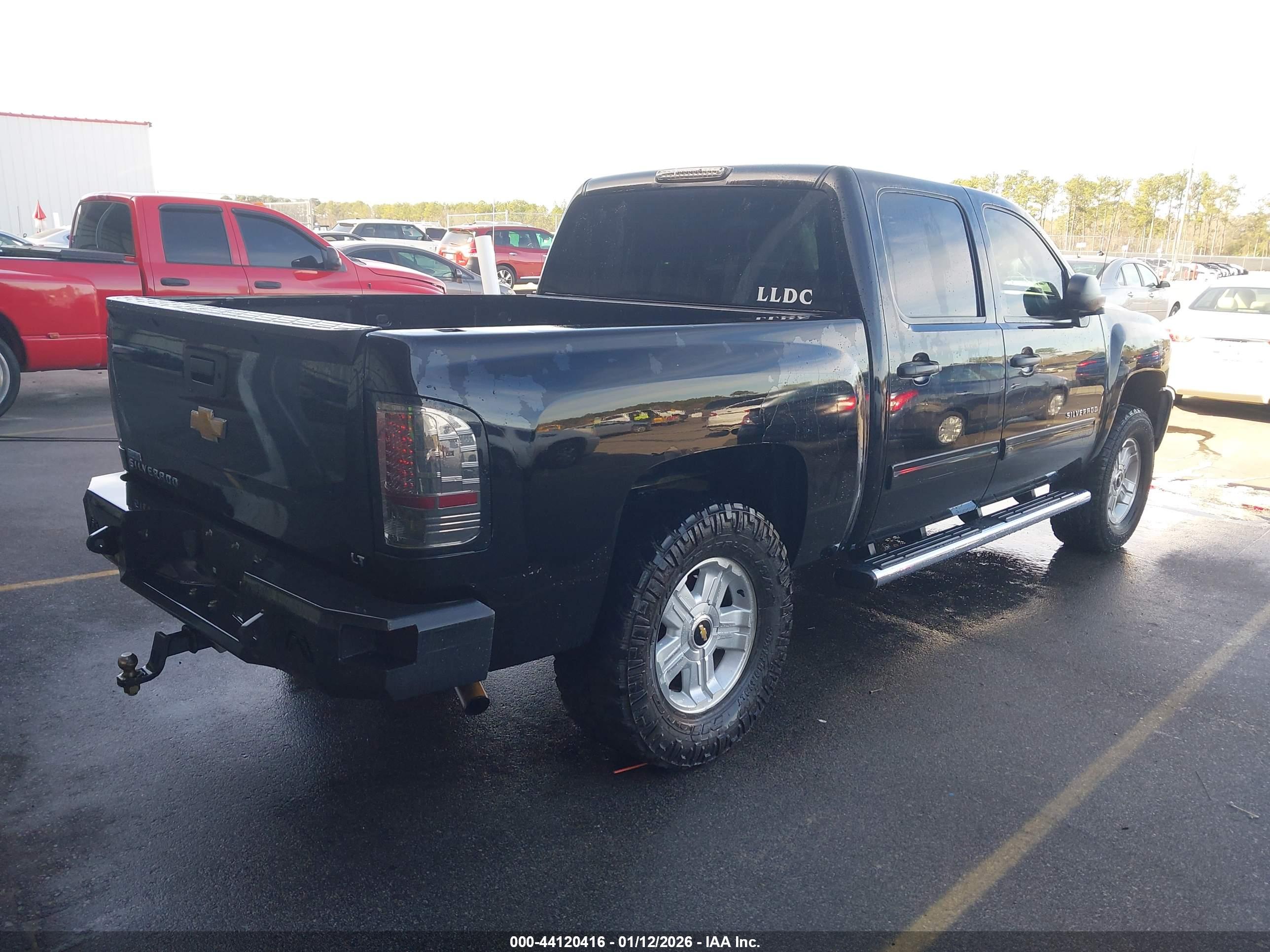 CHEVROLET SILVERADO image 4