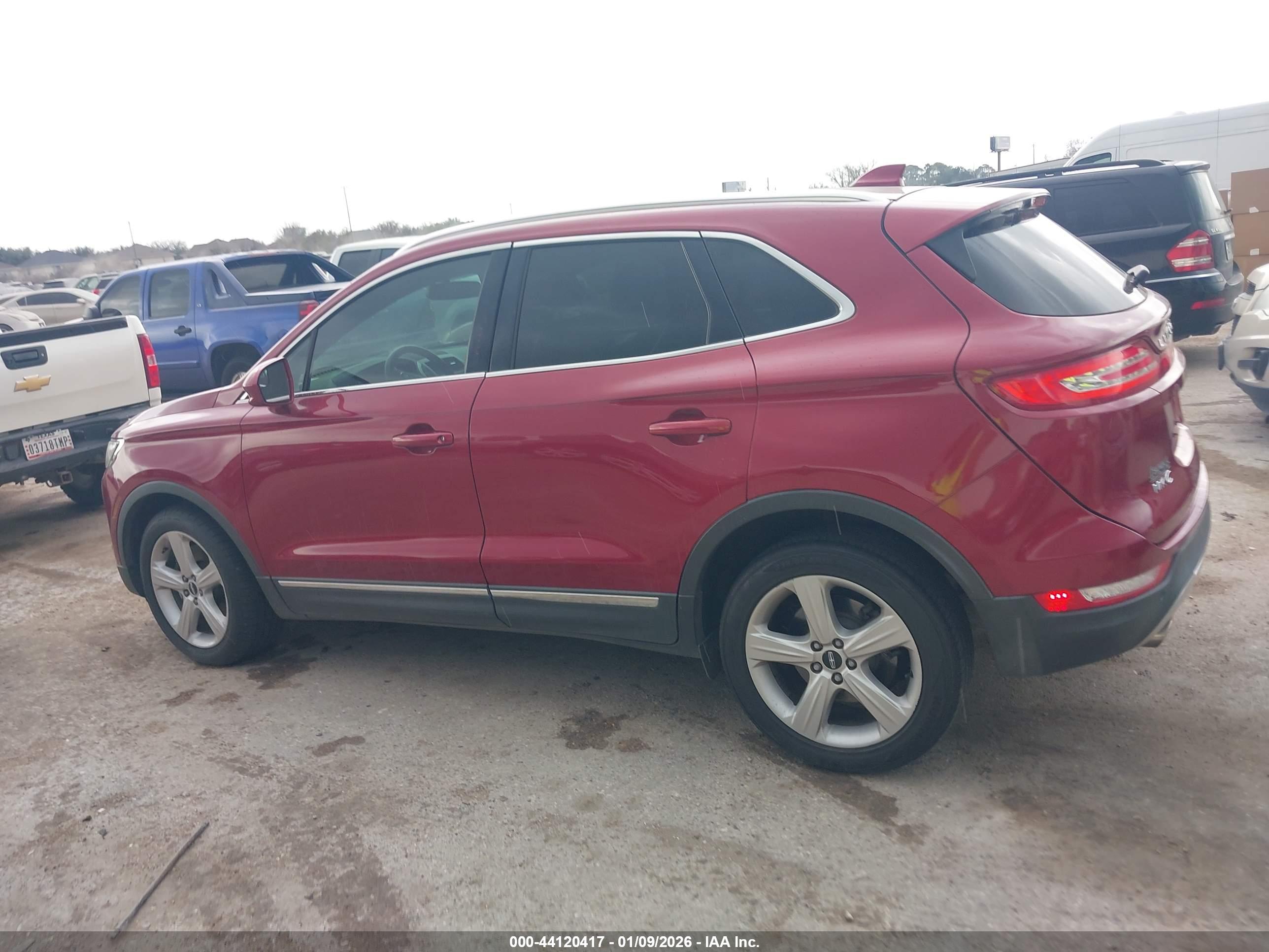 LINCOLN MKC image 3