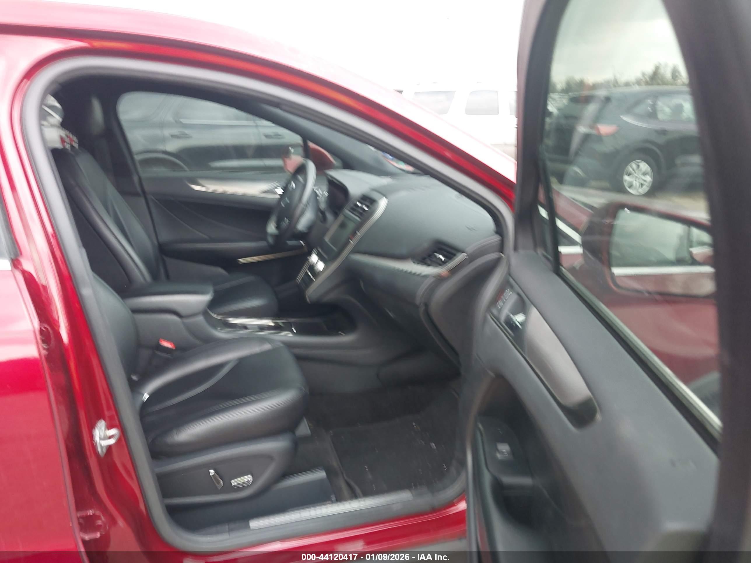 LINCOLN MKC image 5