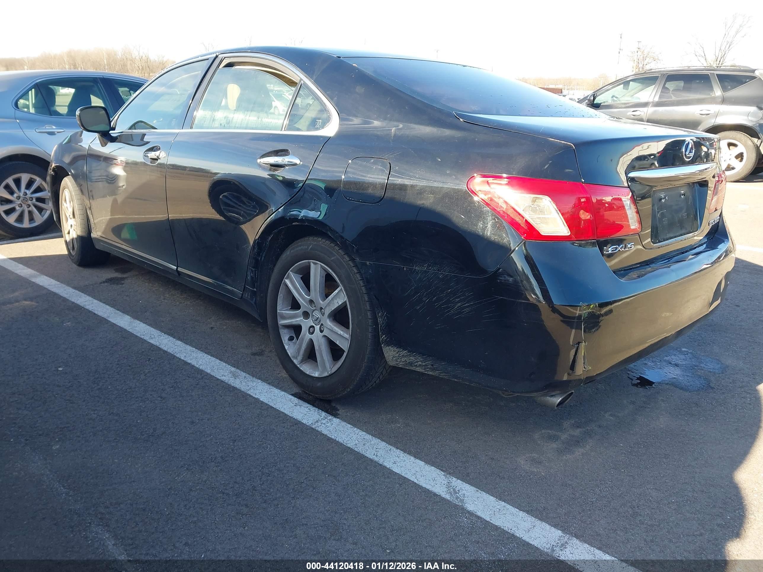 LEXUS ES image 3