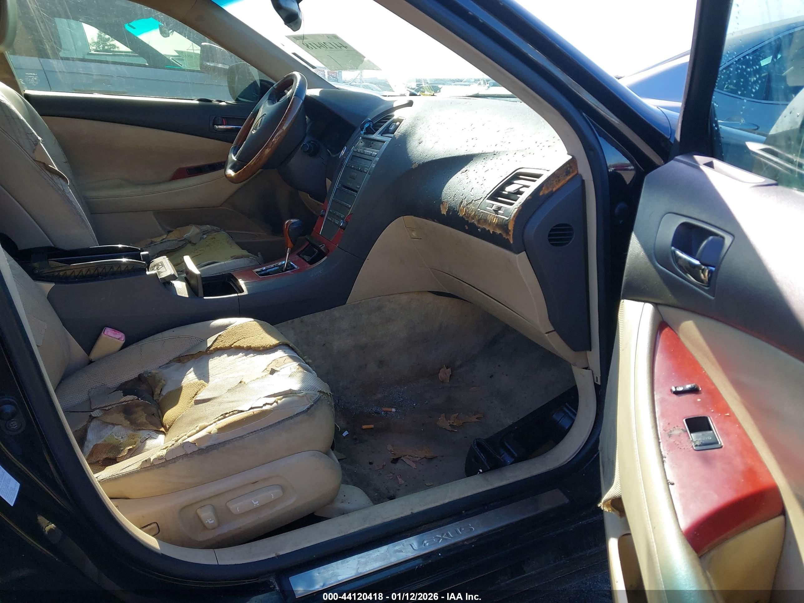 LEXUS ES image 5