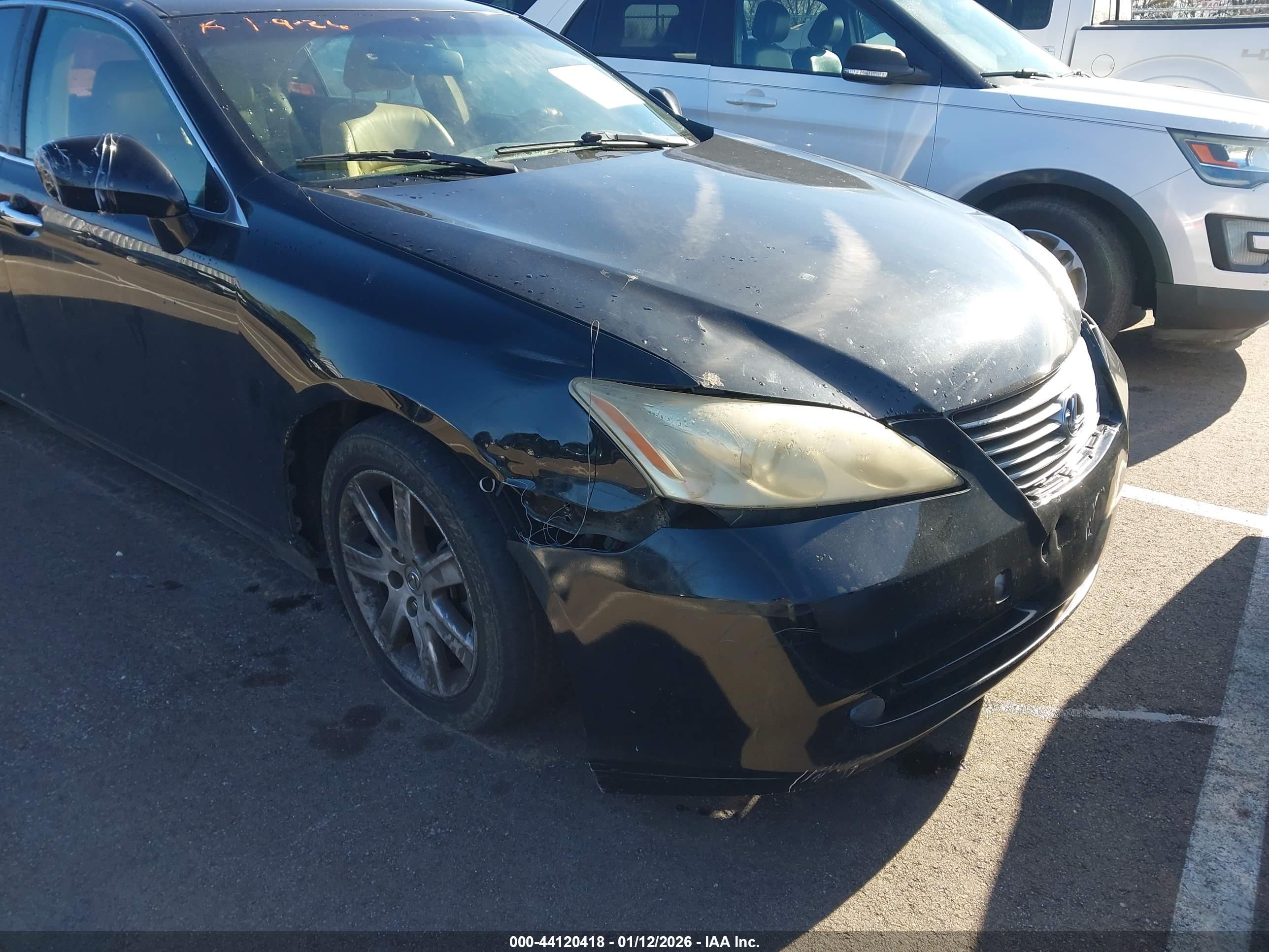 LEXUS ES image 6