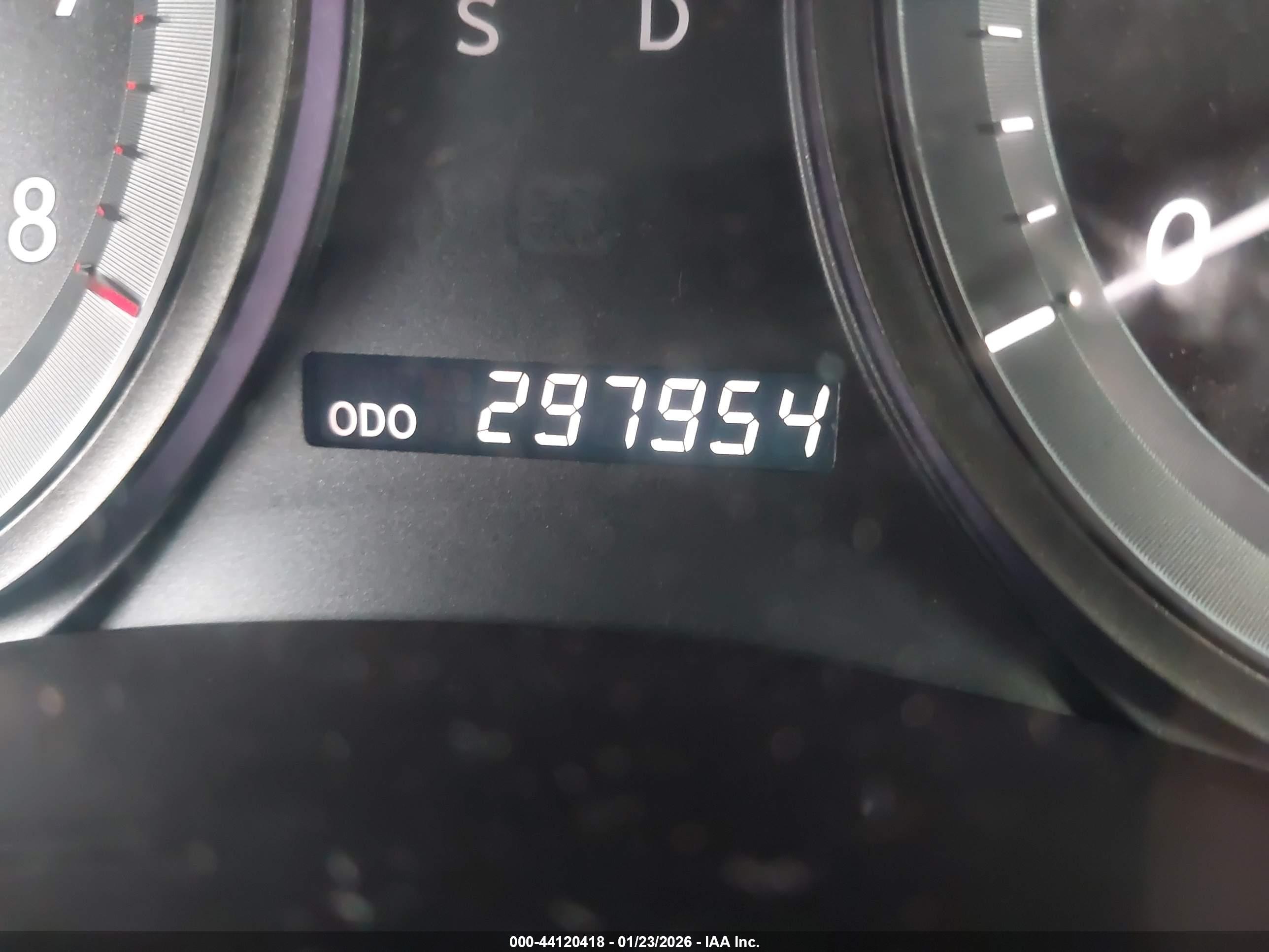 LEXUS ES image 7