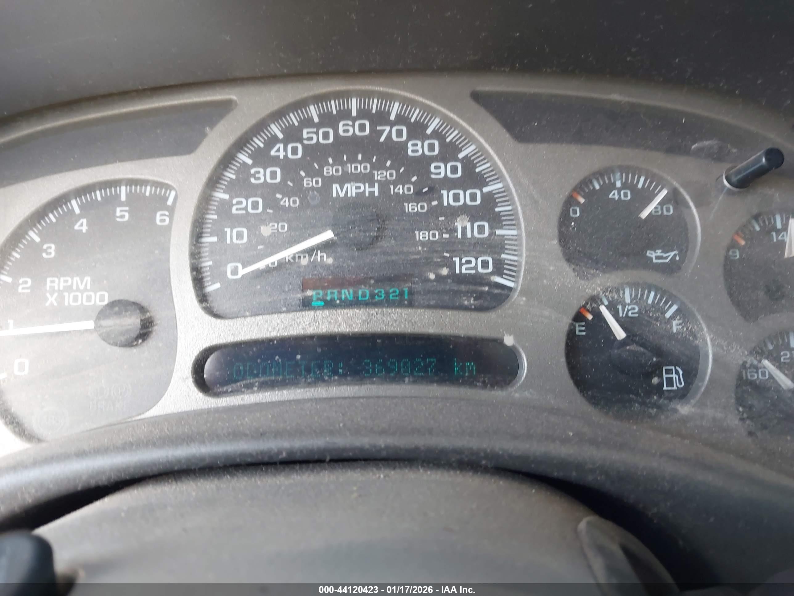 GMC YUKON image 7
