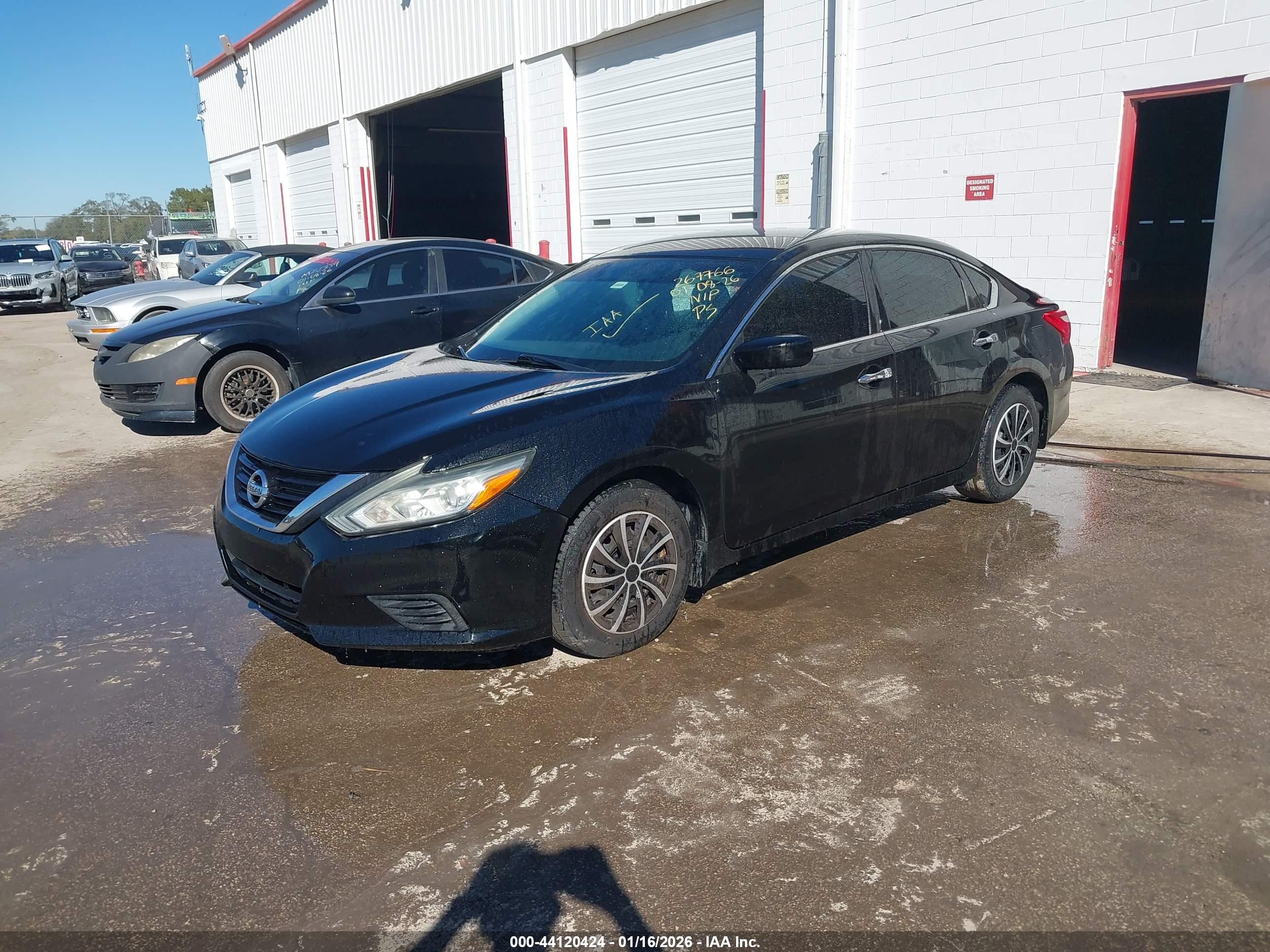 NISSAN ALTIMA image 2