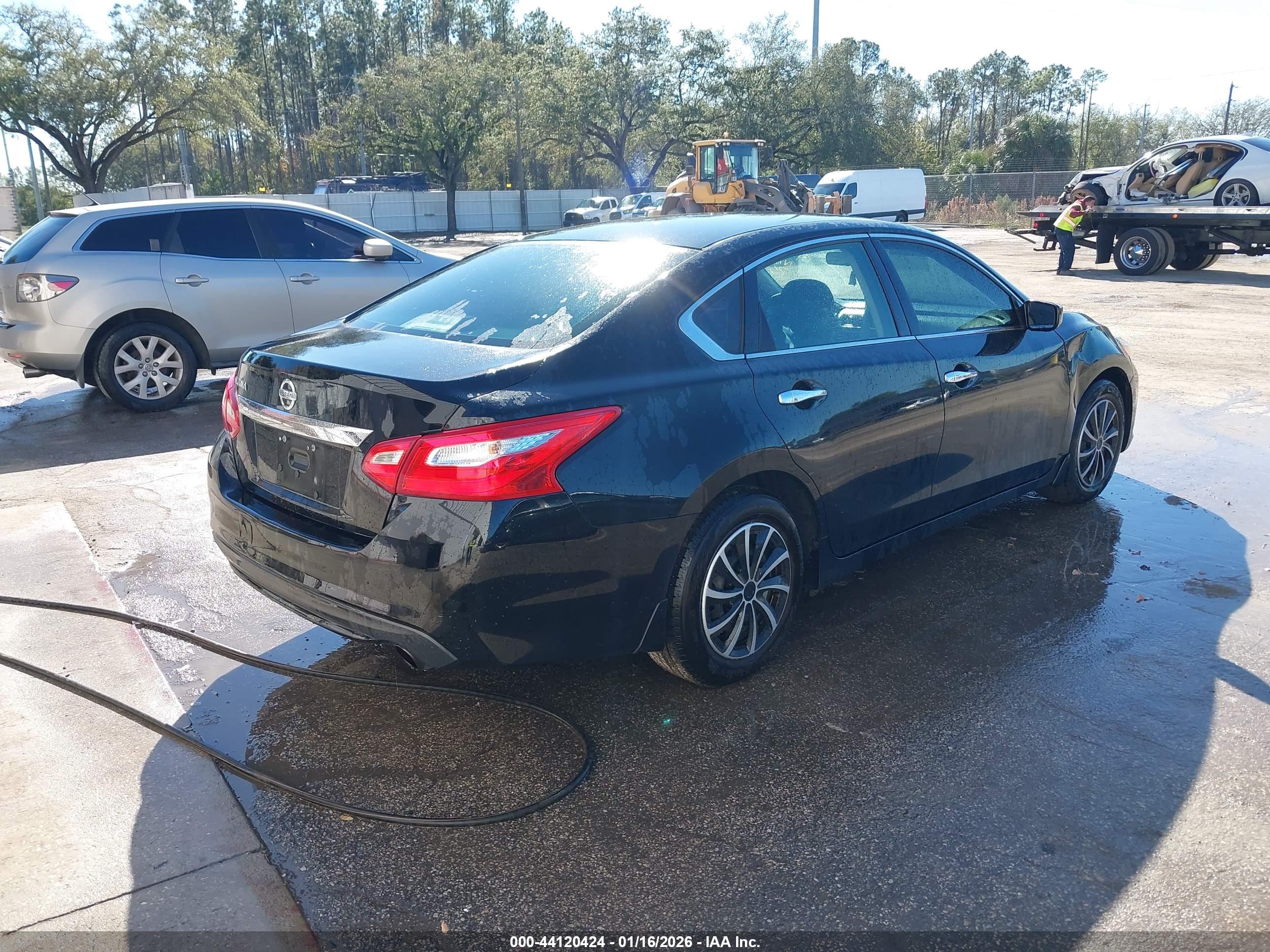 NISSAN ALTIMA image 4
