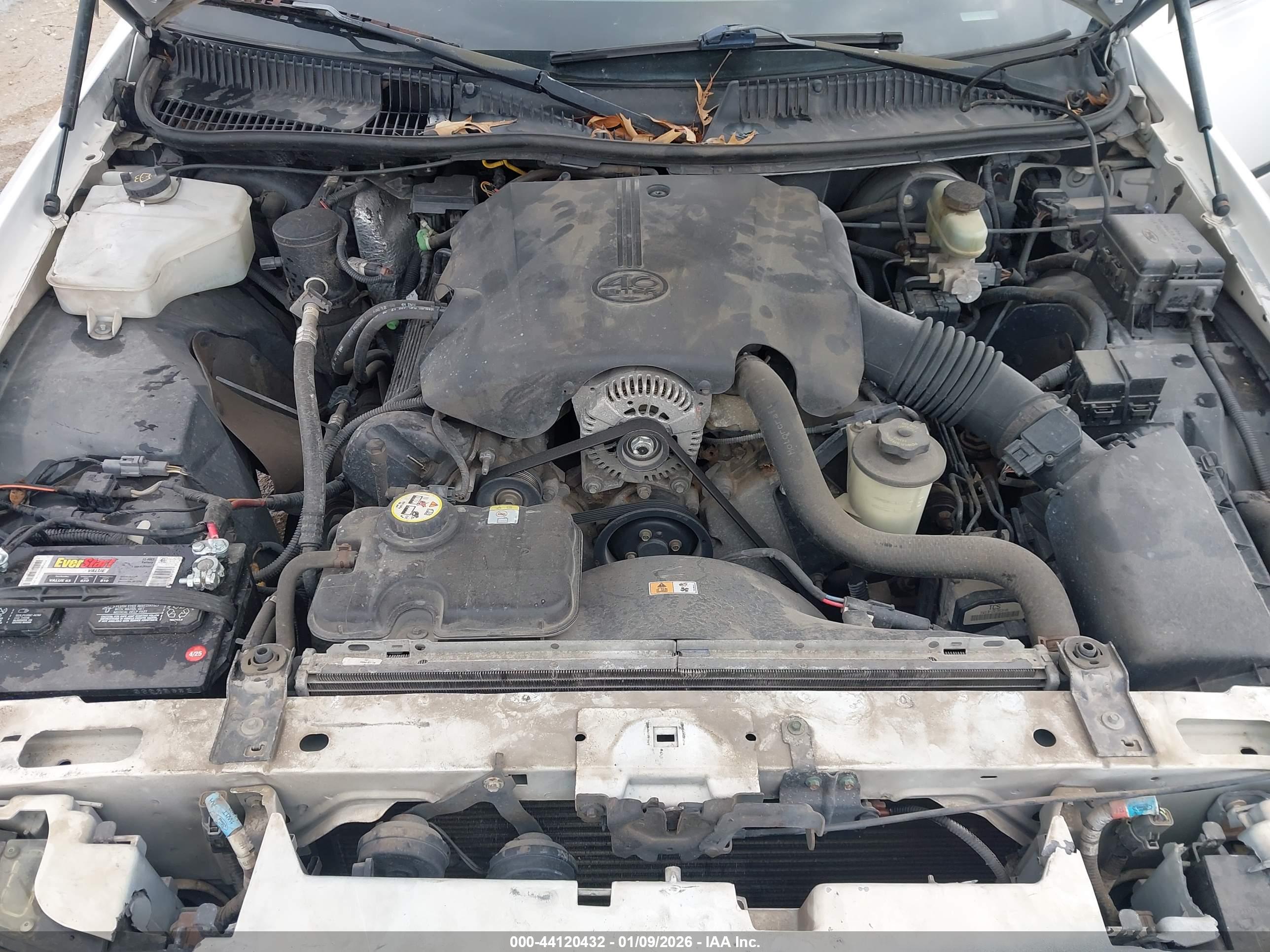 LINCOLN TOWN image 10