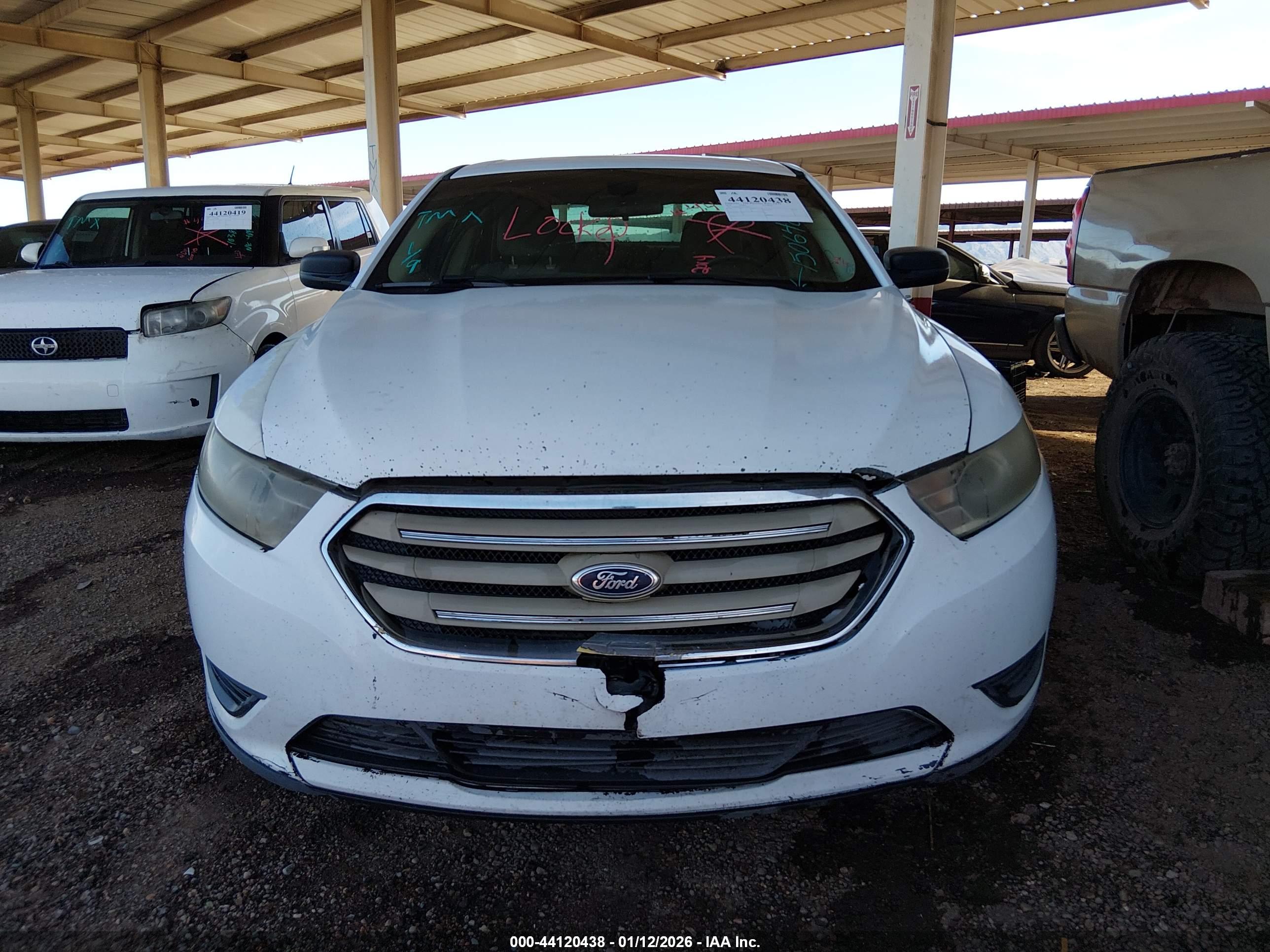 FORD TAURUS image 6