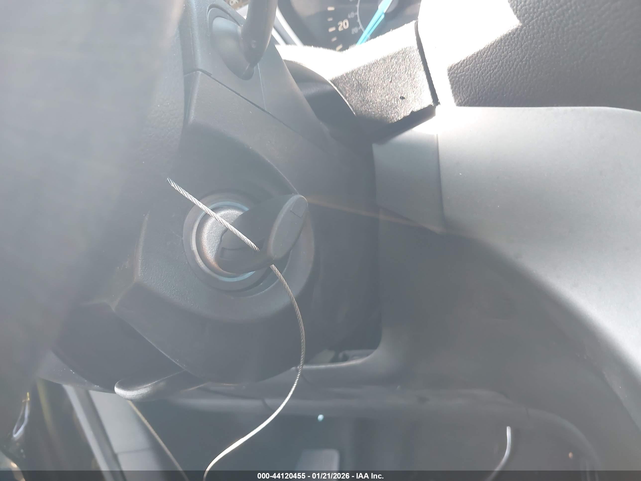 FORD ESCAPE image 11
