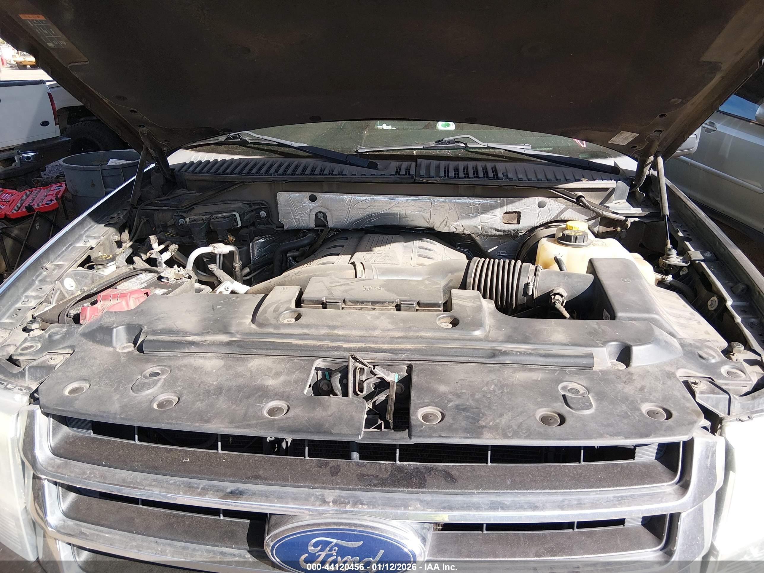 FORD EXPEDITION image 10