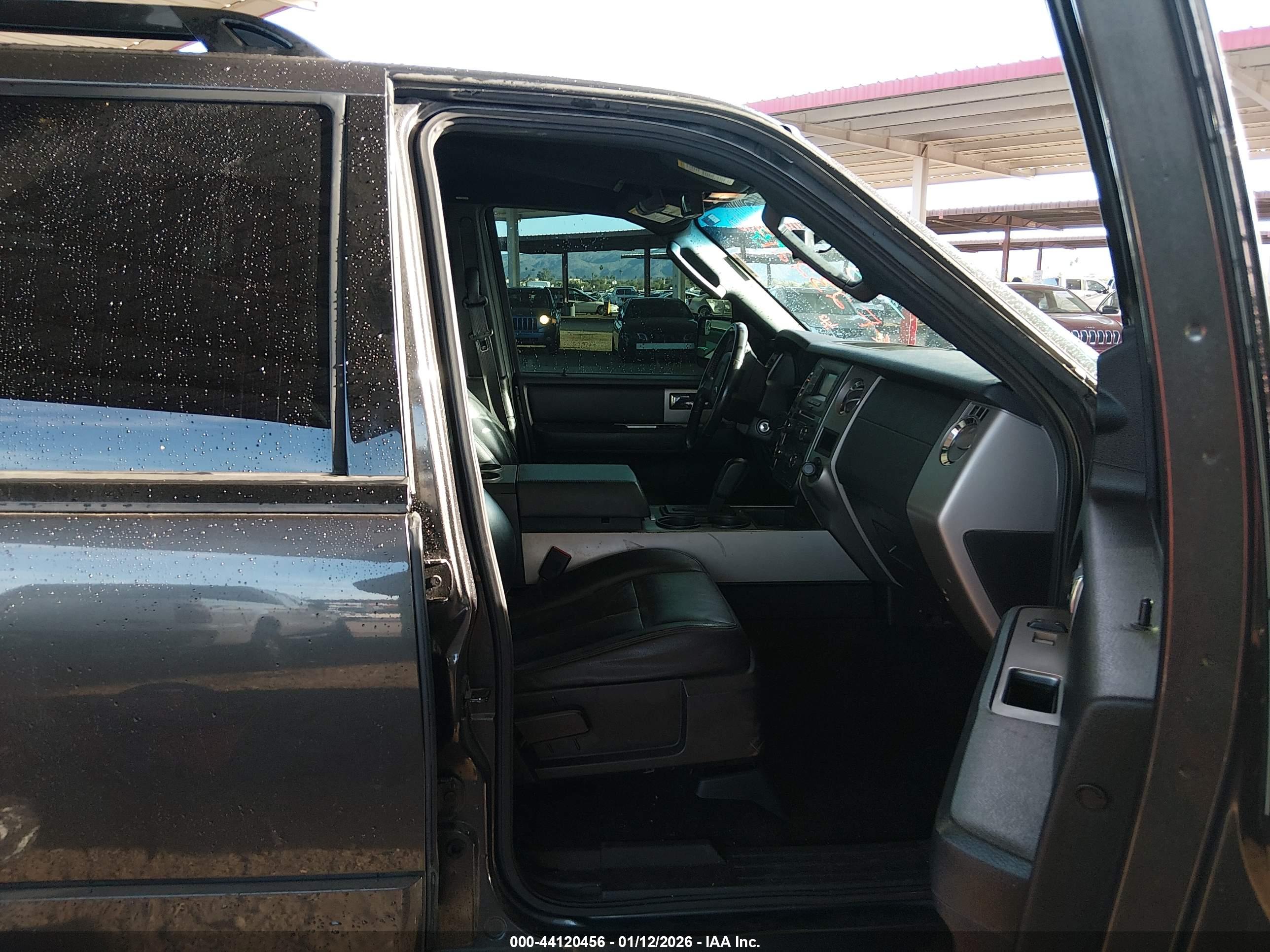 FORD EXPEDITION image 5