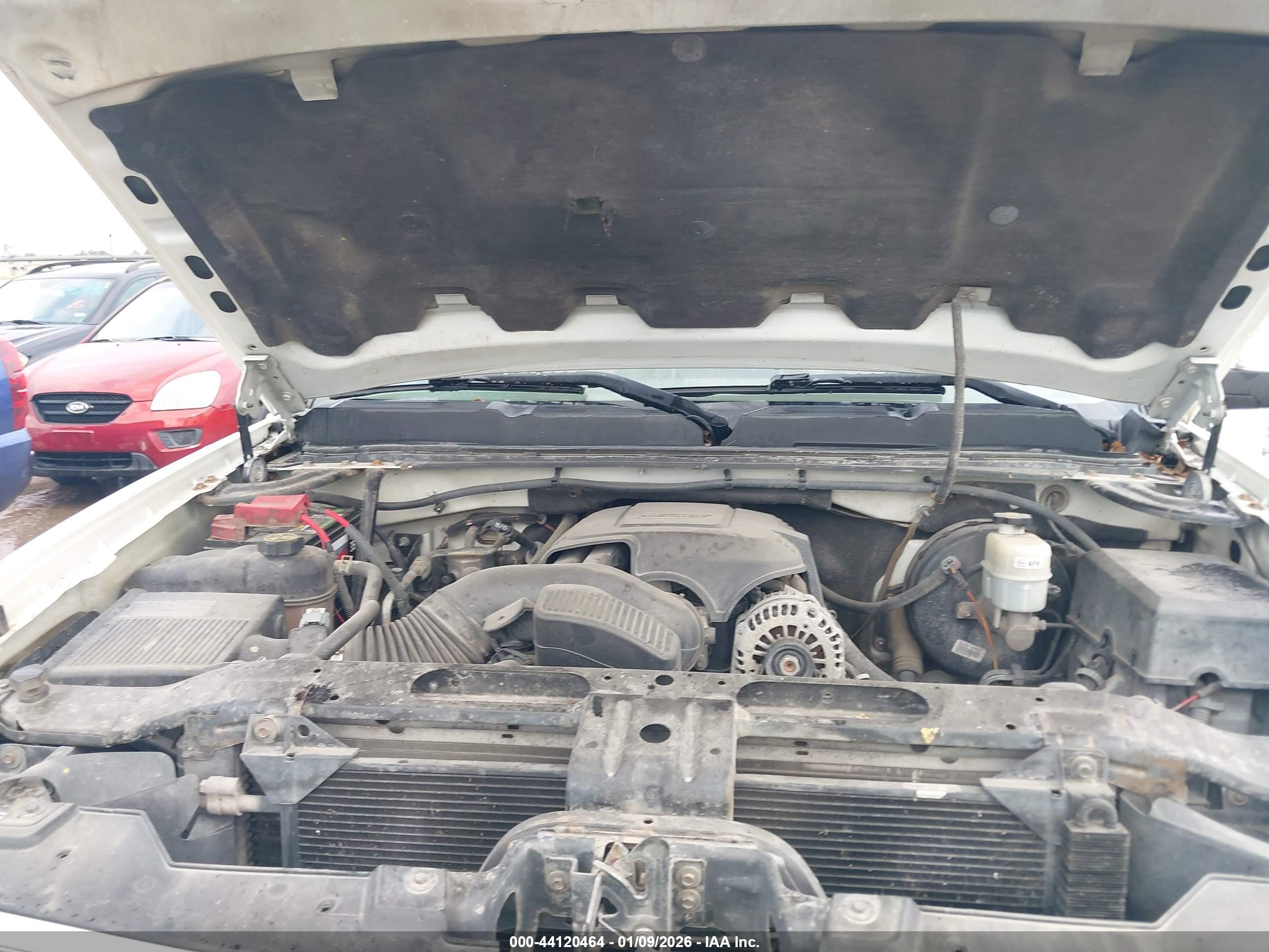 CHEVROLET SILVERADO image 10