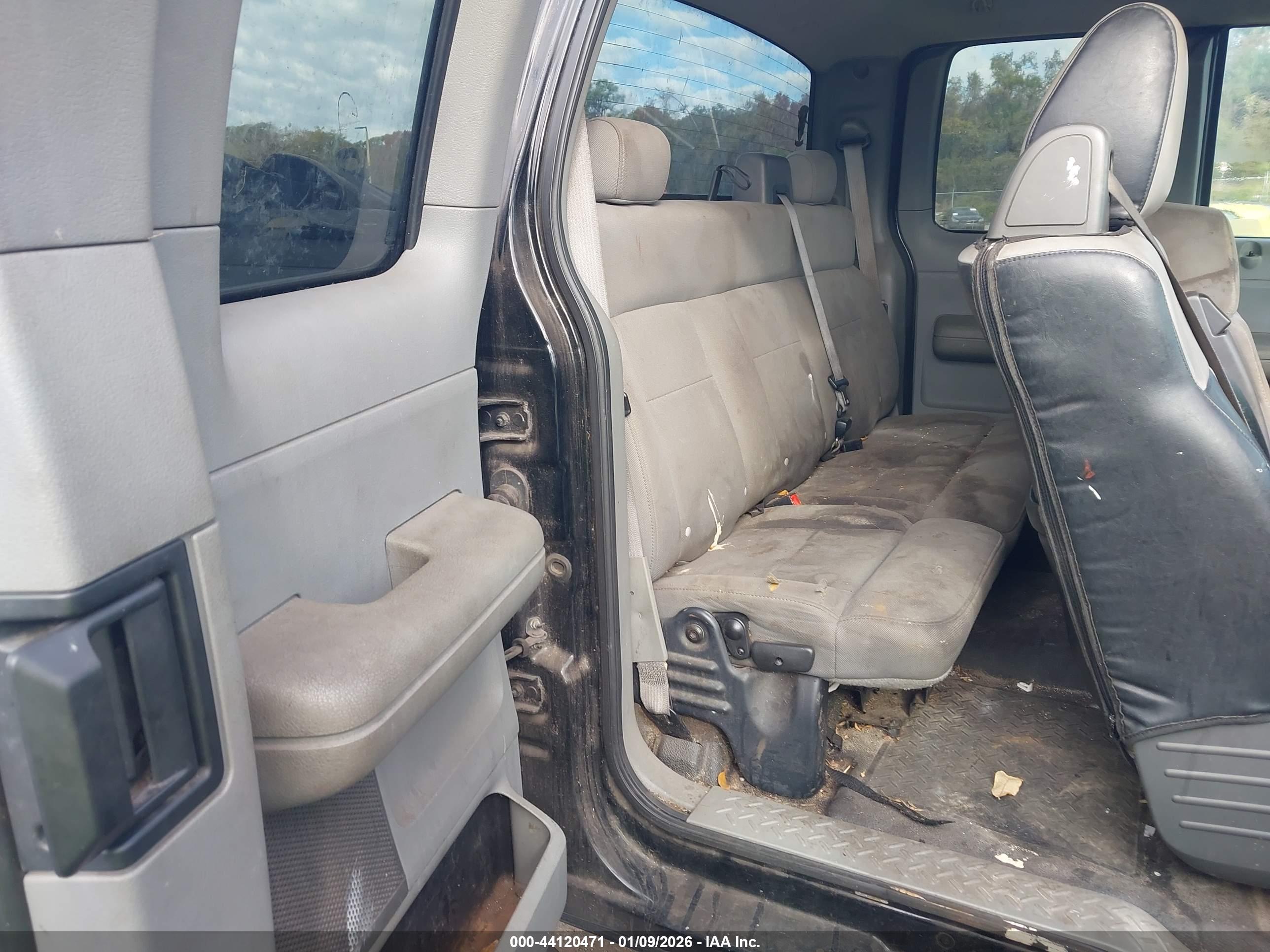 FORD F-150 image 8
