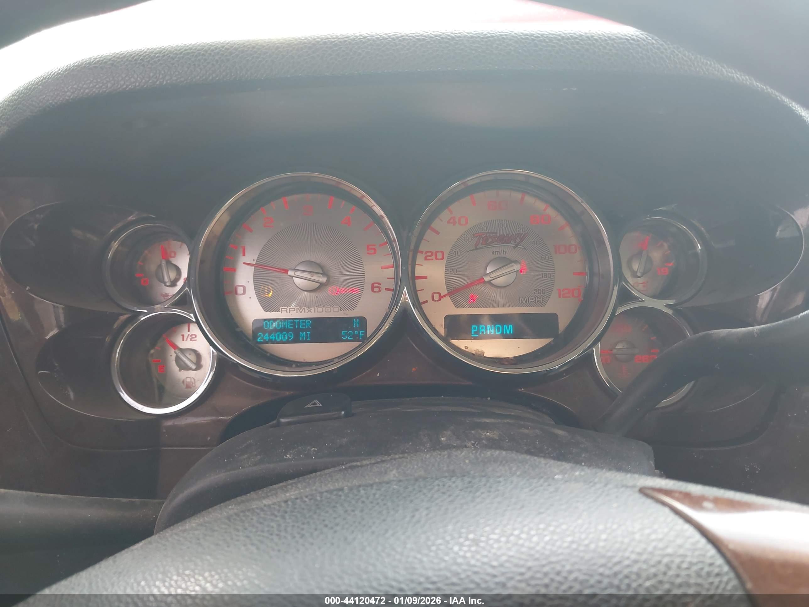 CHEVROLET SILVERADO image 7
