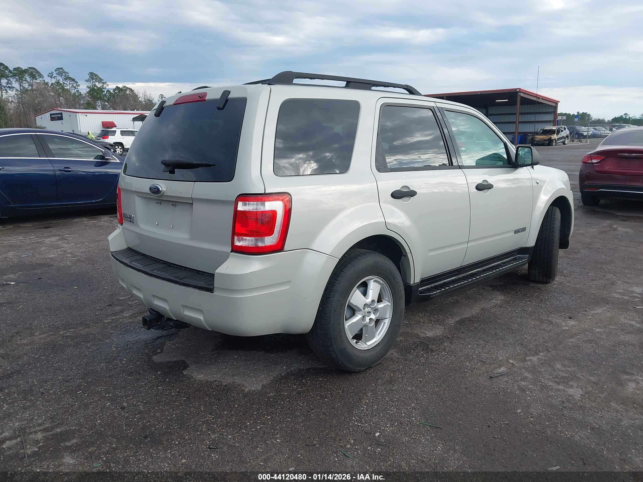FORD ESCAPE image 4