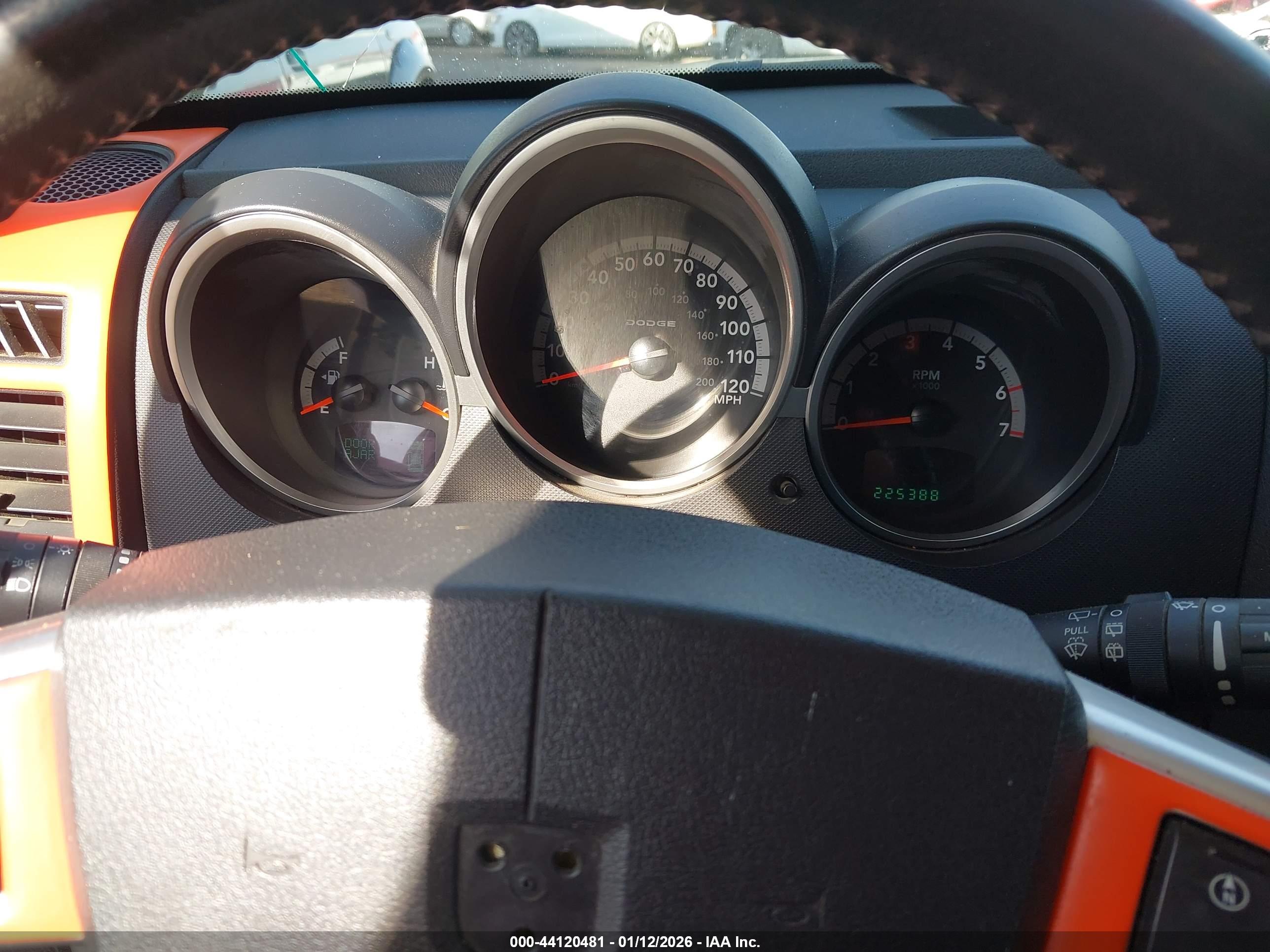 DODGE NITRO image 7