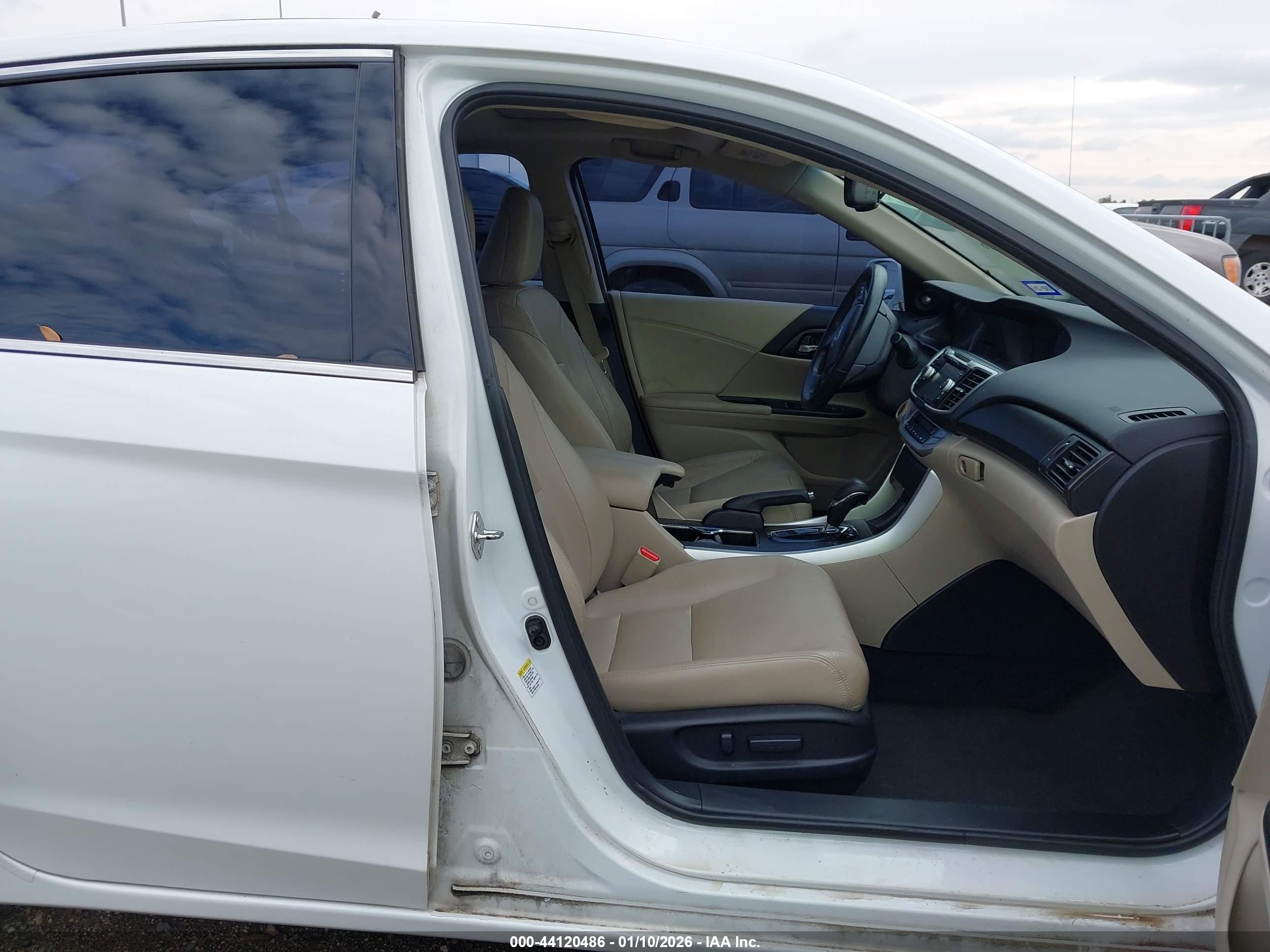 HONDA ACCORD image 5