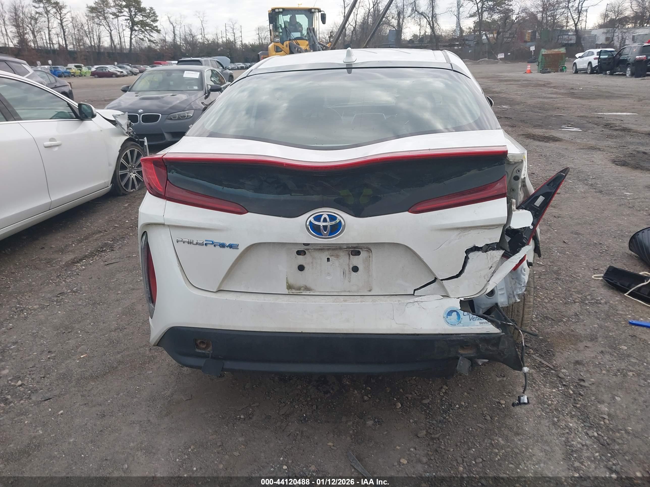 TOYOTA PRIUS image 6