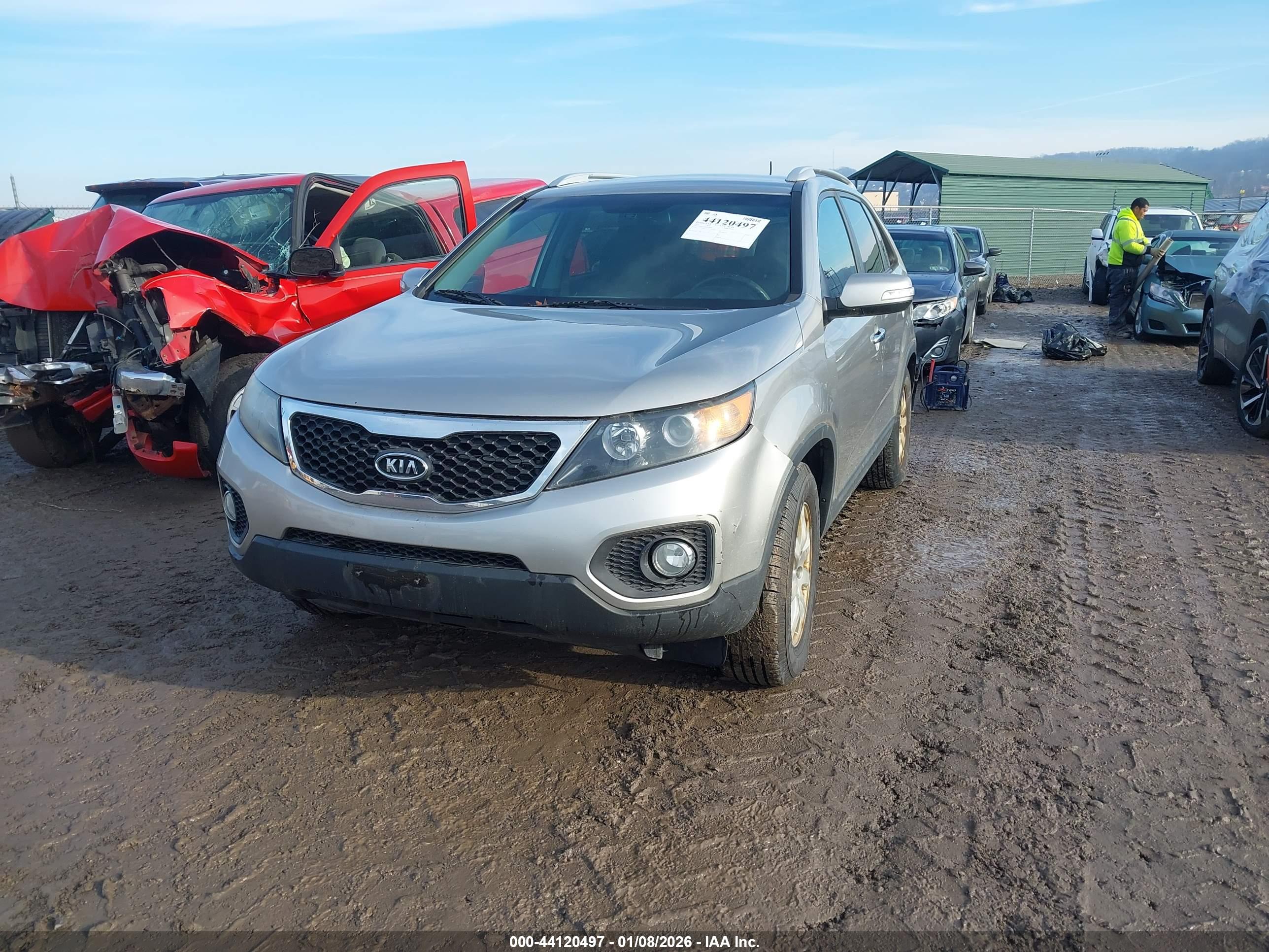 KIA SORENTO image 2