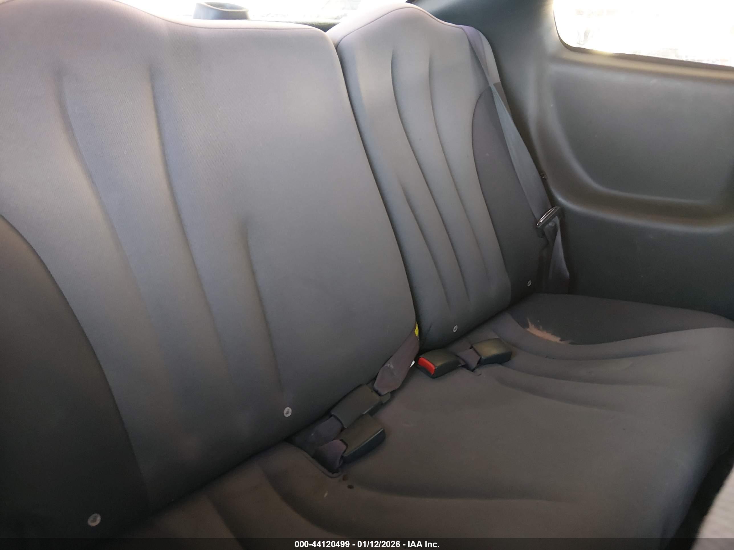 PONTIAC SUNFIRE image 8