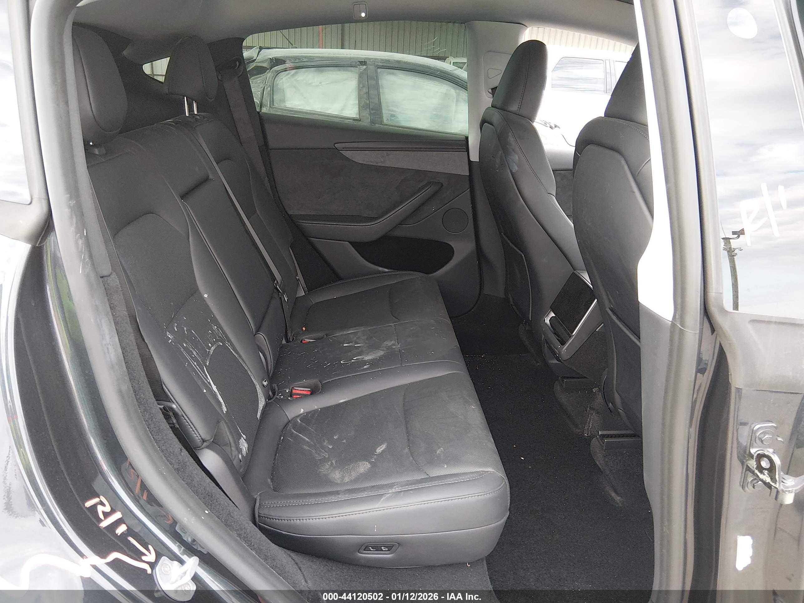 TESLA MODEL image 8