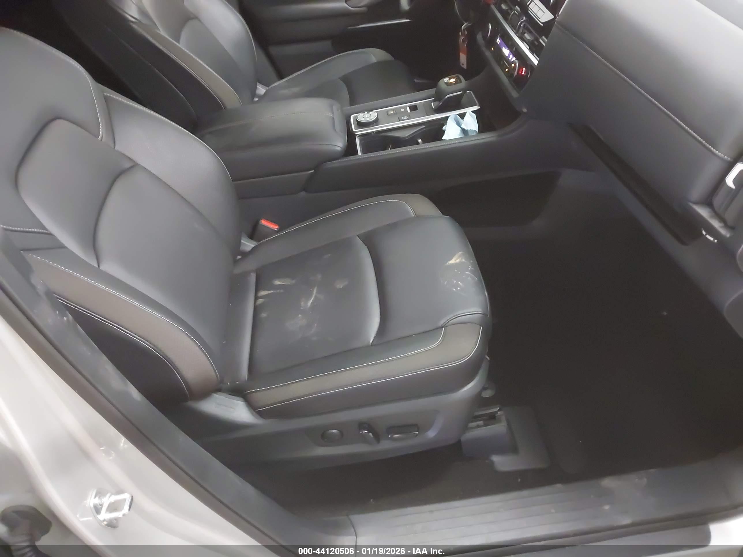 NISSAN PATHFINDER image 5