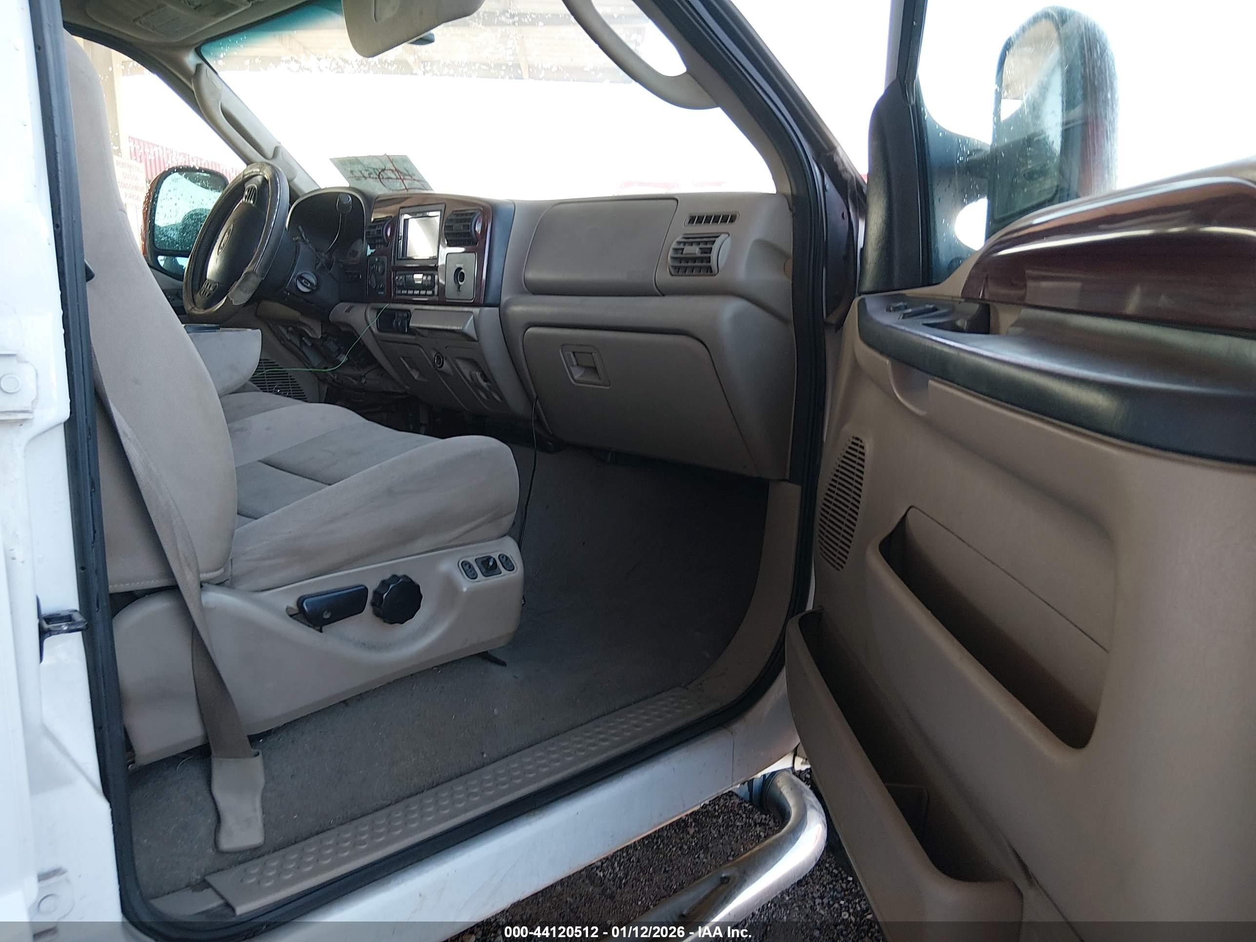 FORD F-350 image 8