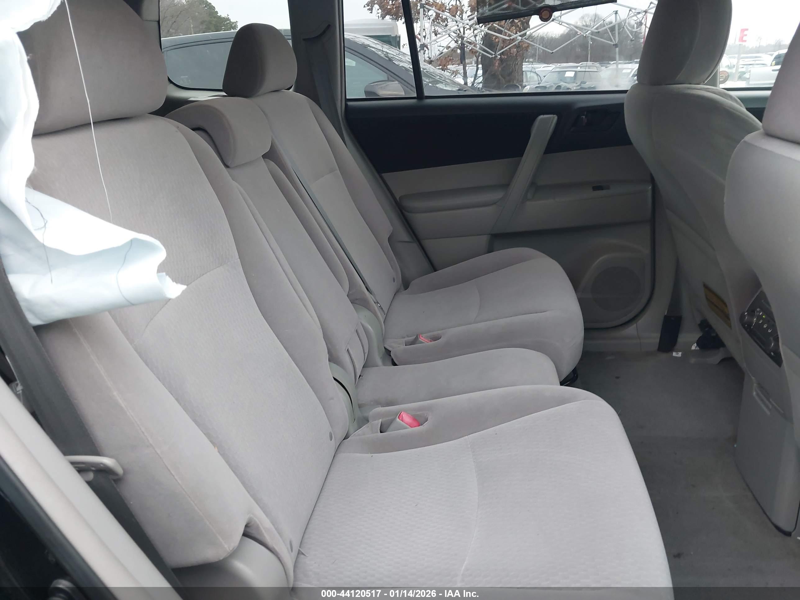 TOYOTA HIGHLANDER image 8