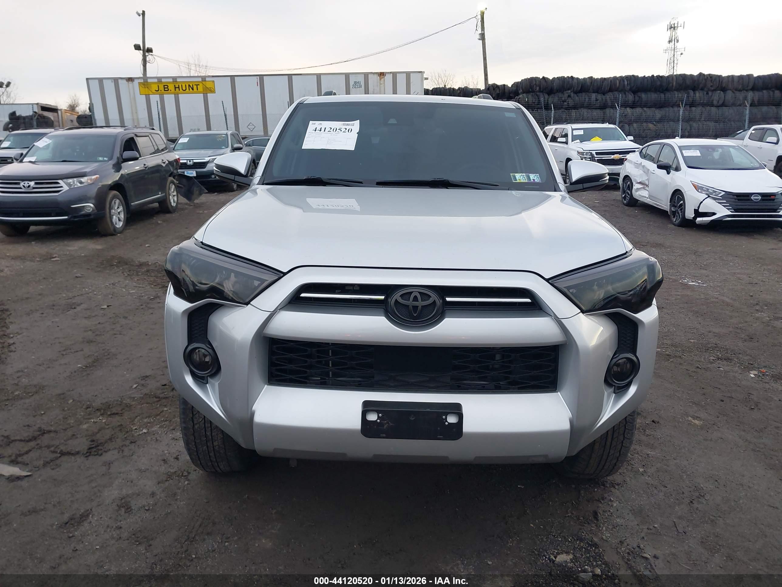 TOYOTA 4RUNNER image 6