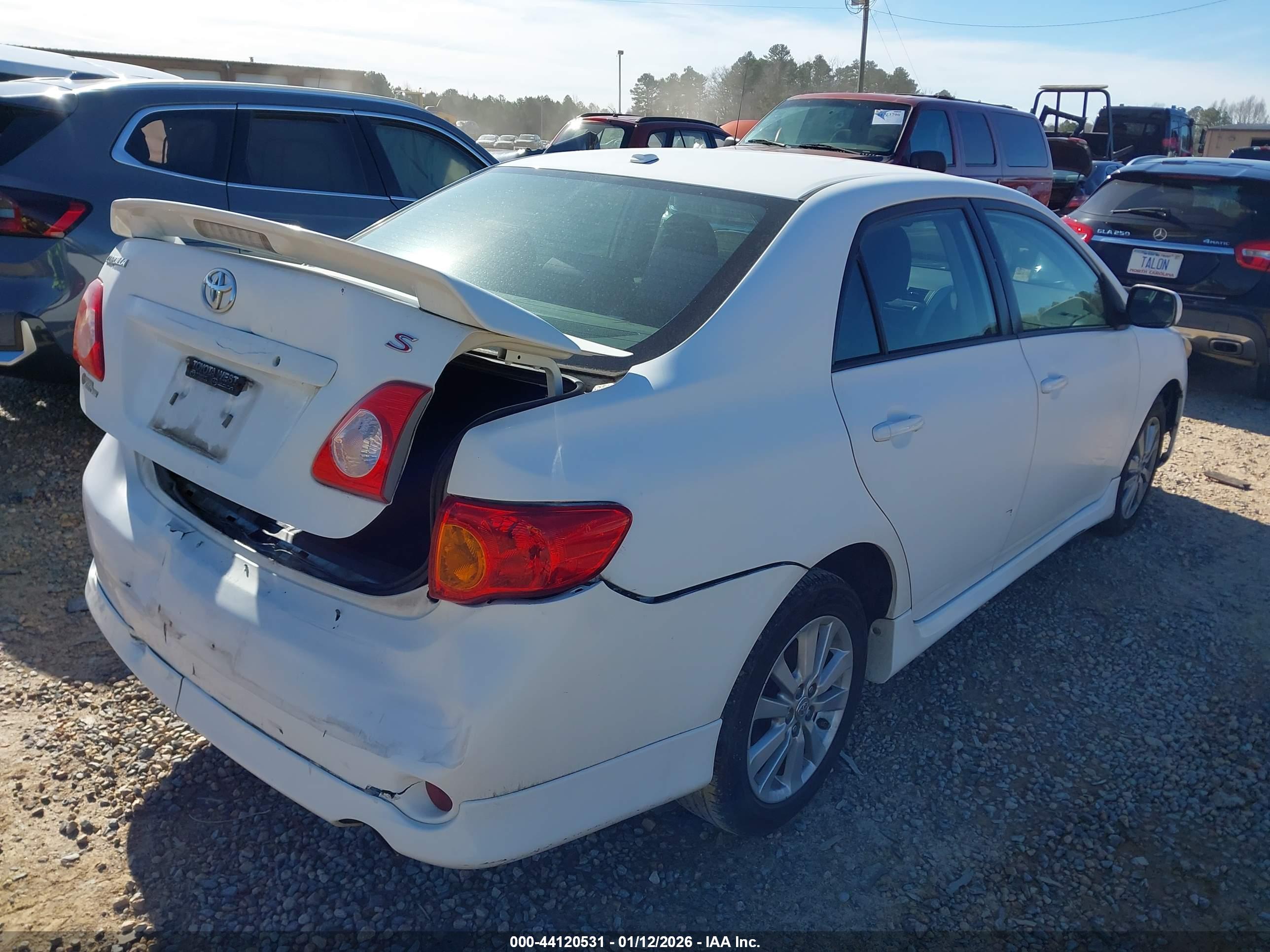 TOYOTA COROLLA image 4