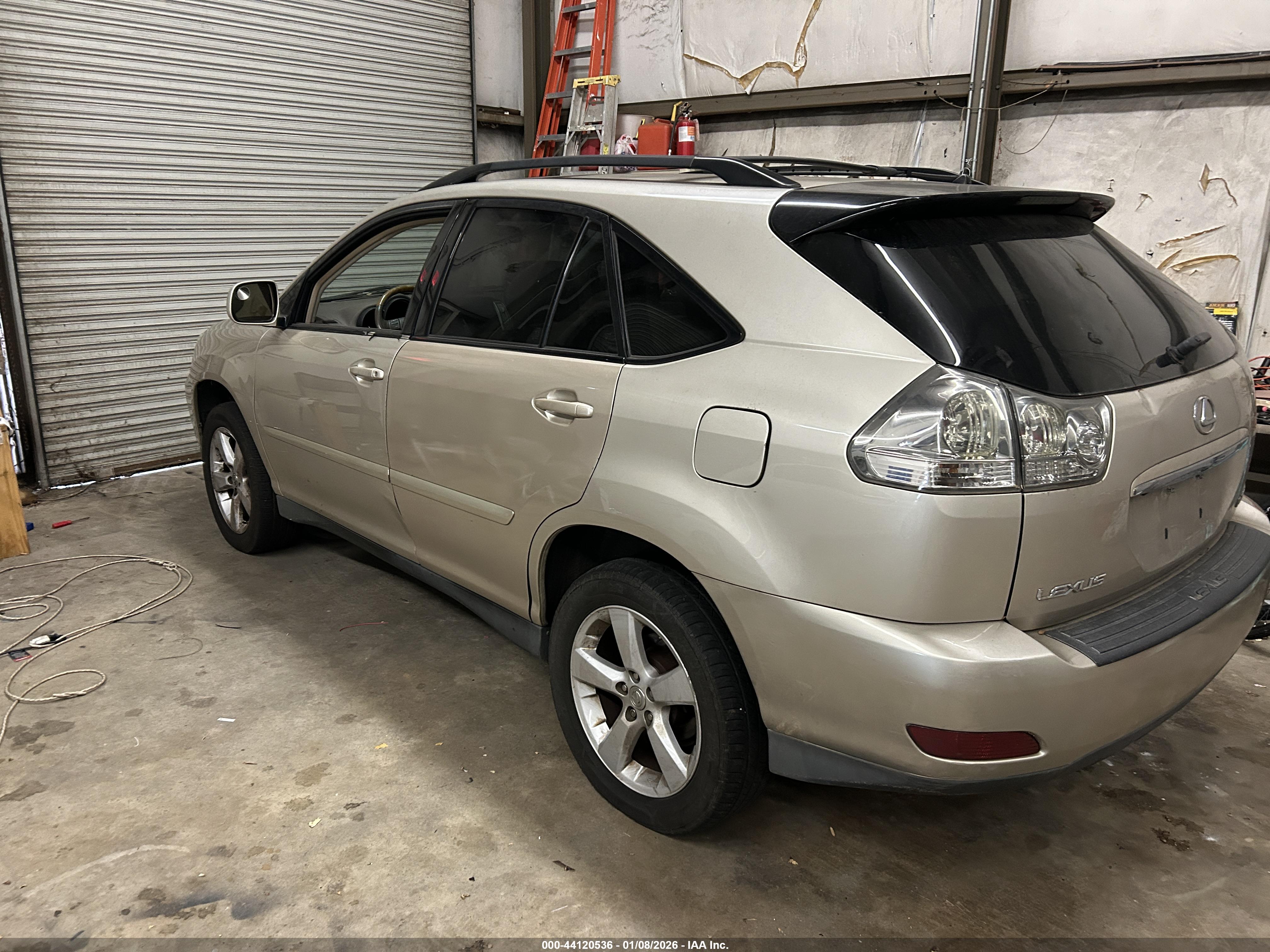LEXUS RX image 3