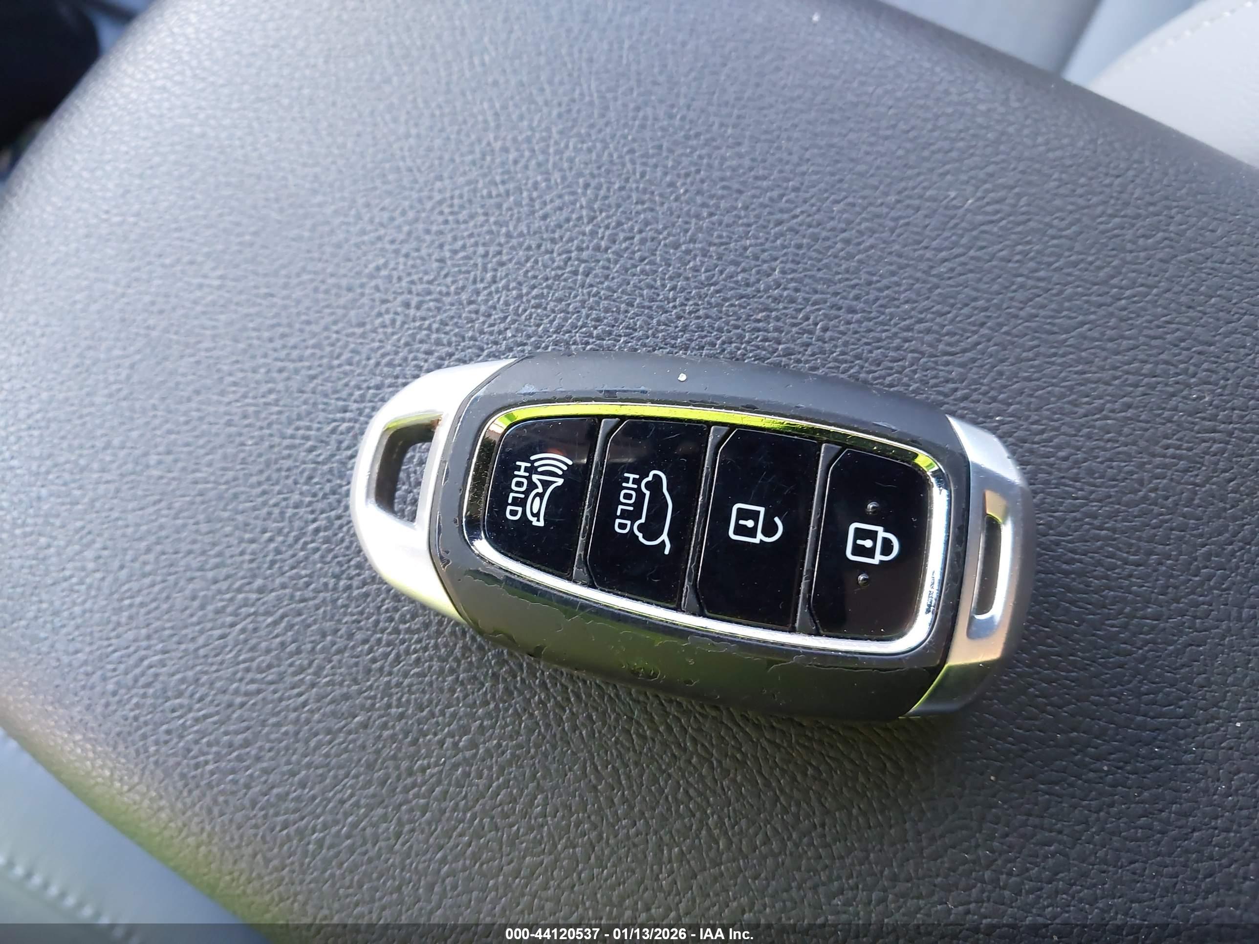 HYUNDAI KONA image 11