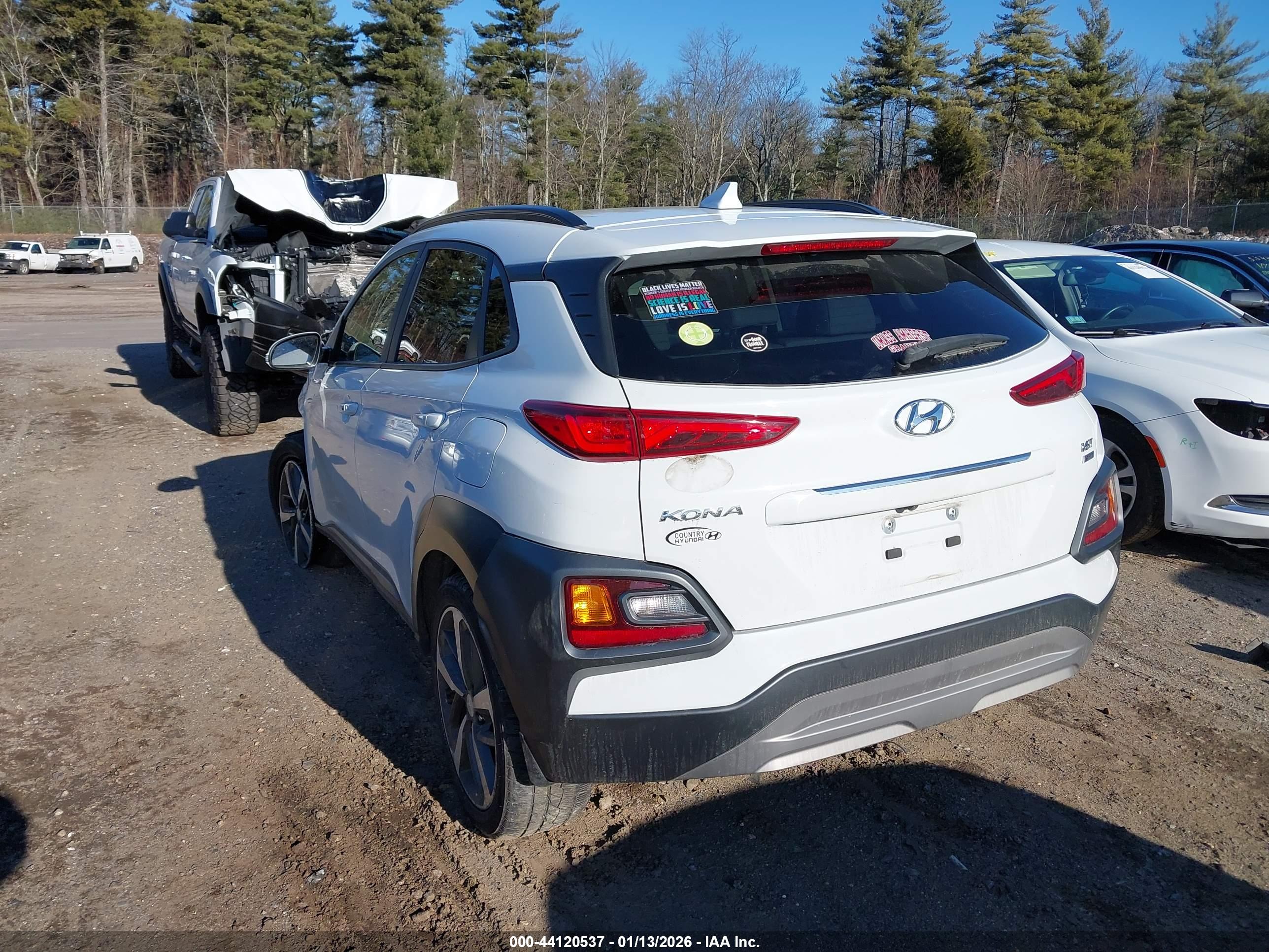 HYUNDAI KONA image 3