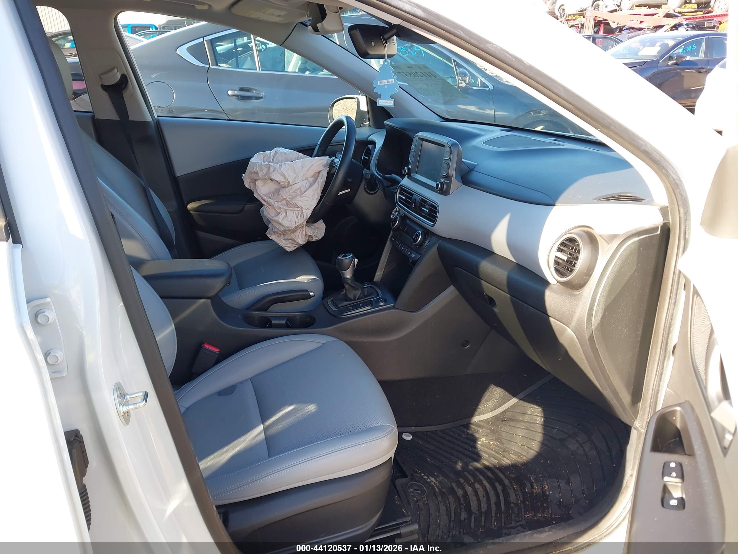 HYUNDAI KONA image 5