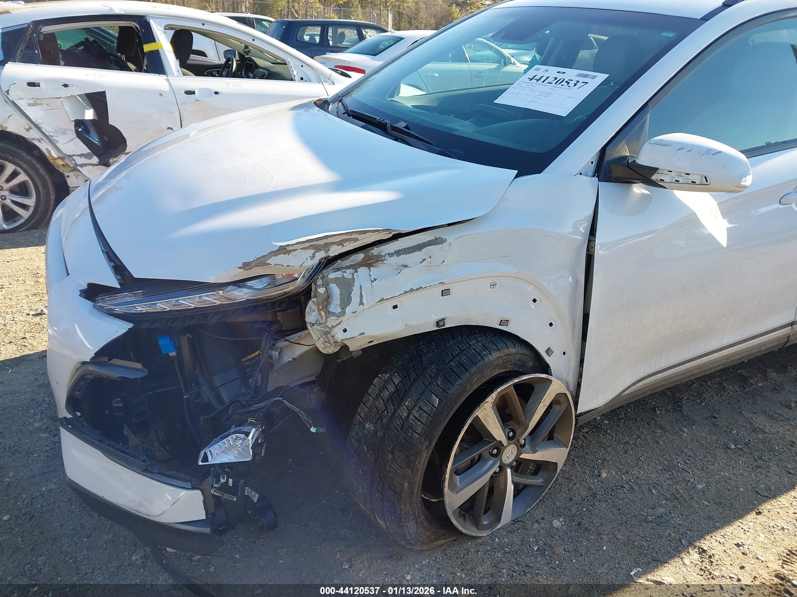 HYUNDAI KONA image 6