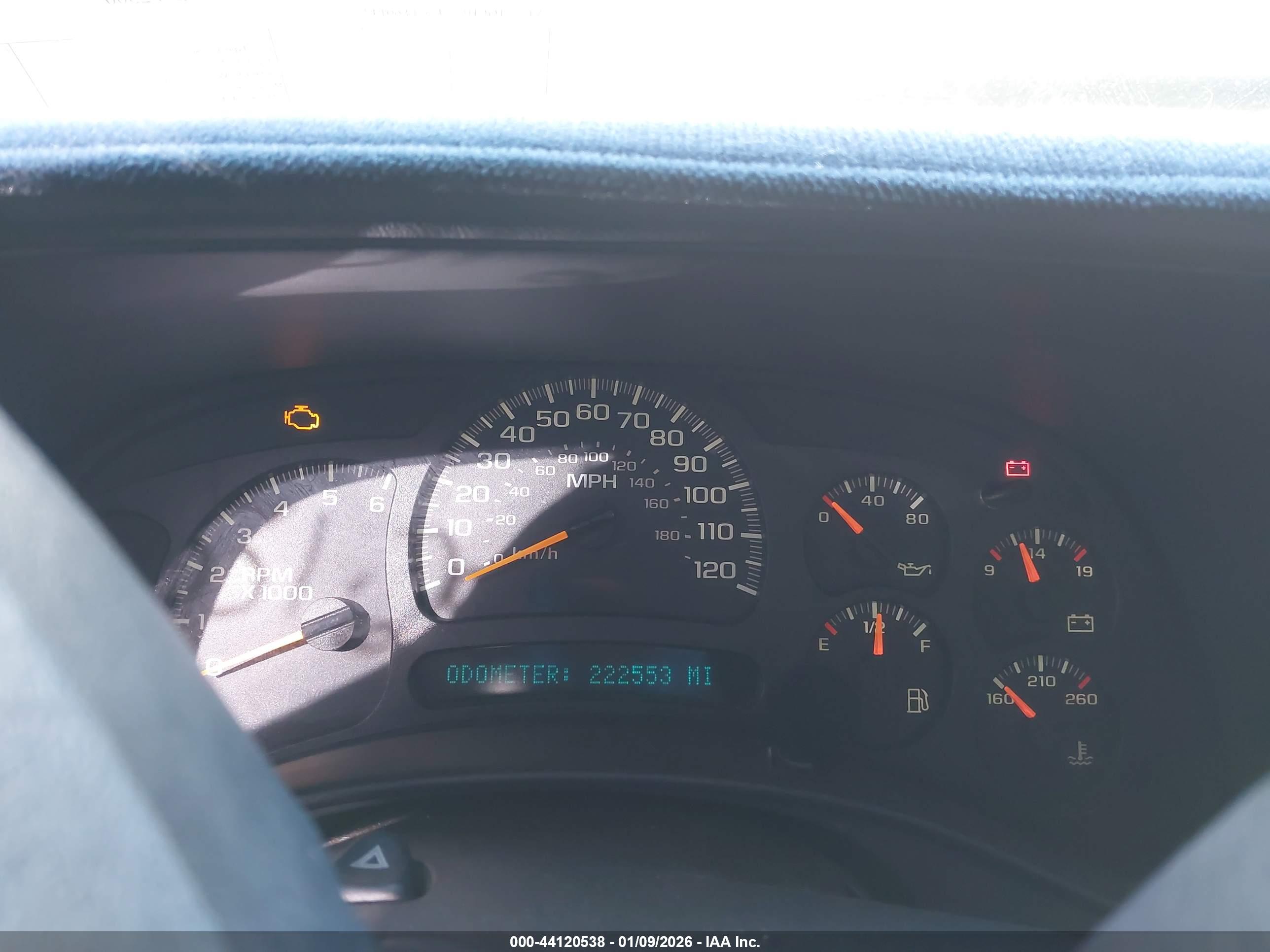 CHEVROLET SILVERADO image 7