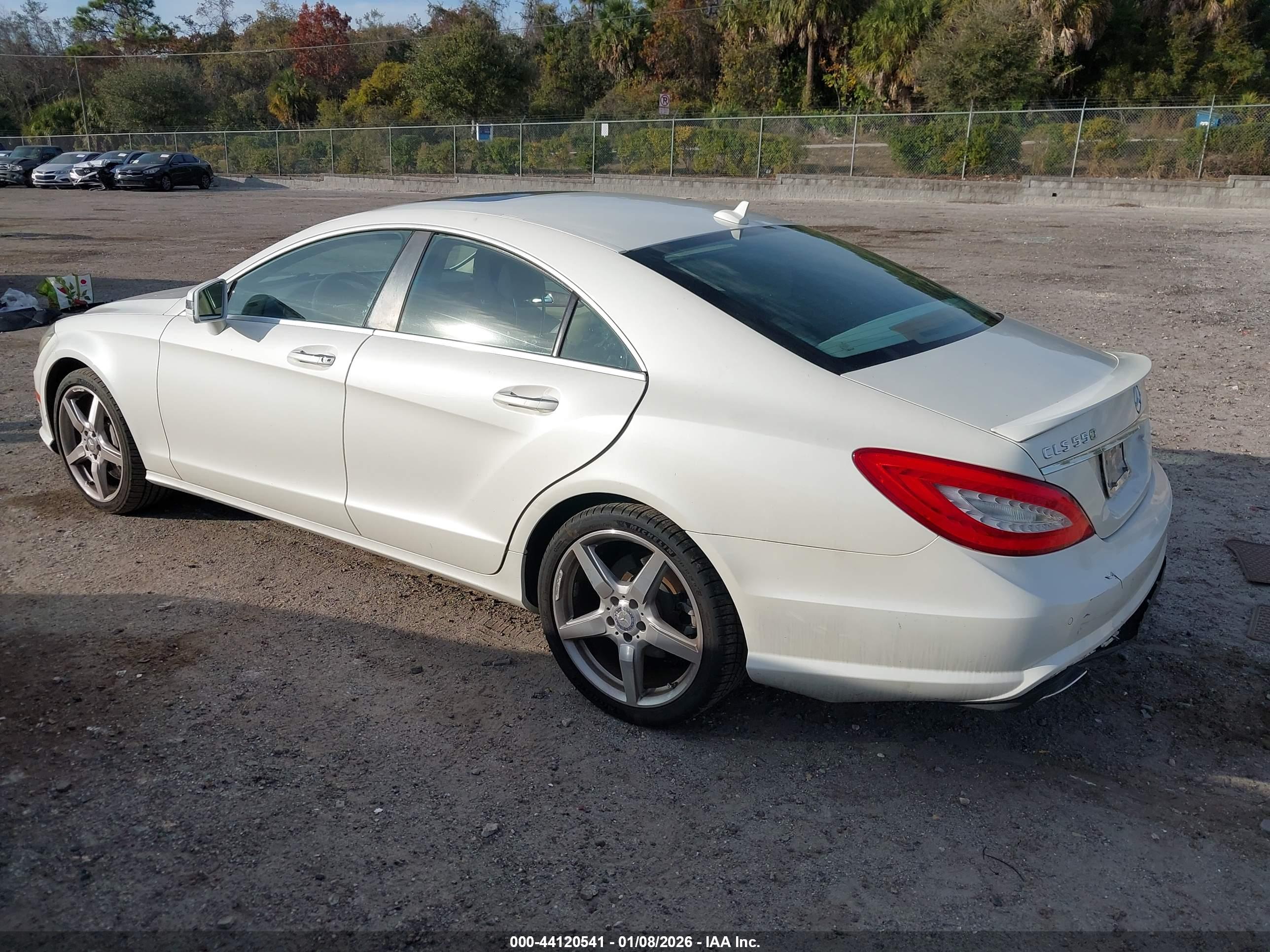MERCEDES-BENZ CLS image 3