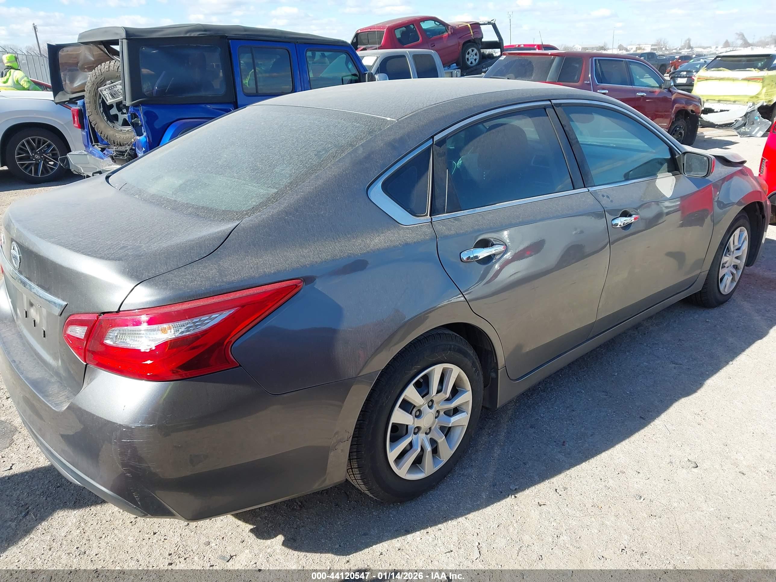 NISSAN ALTIMA image 4