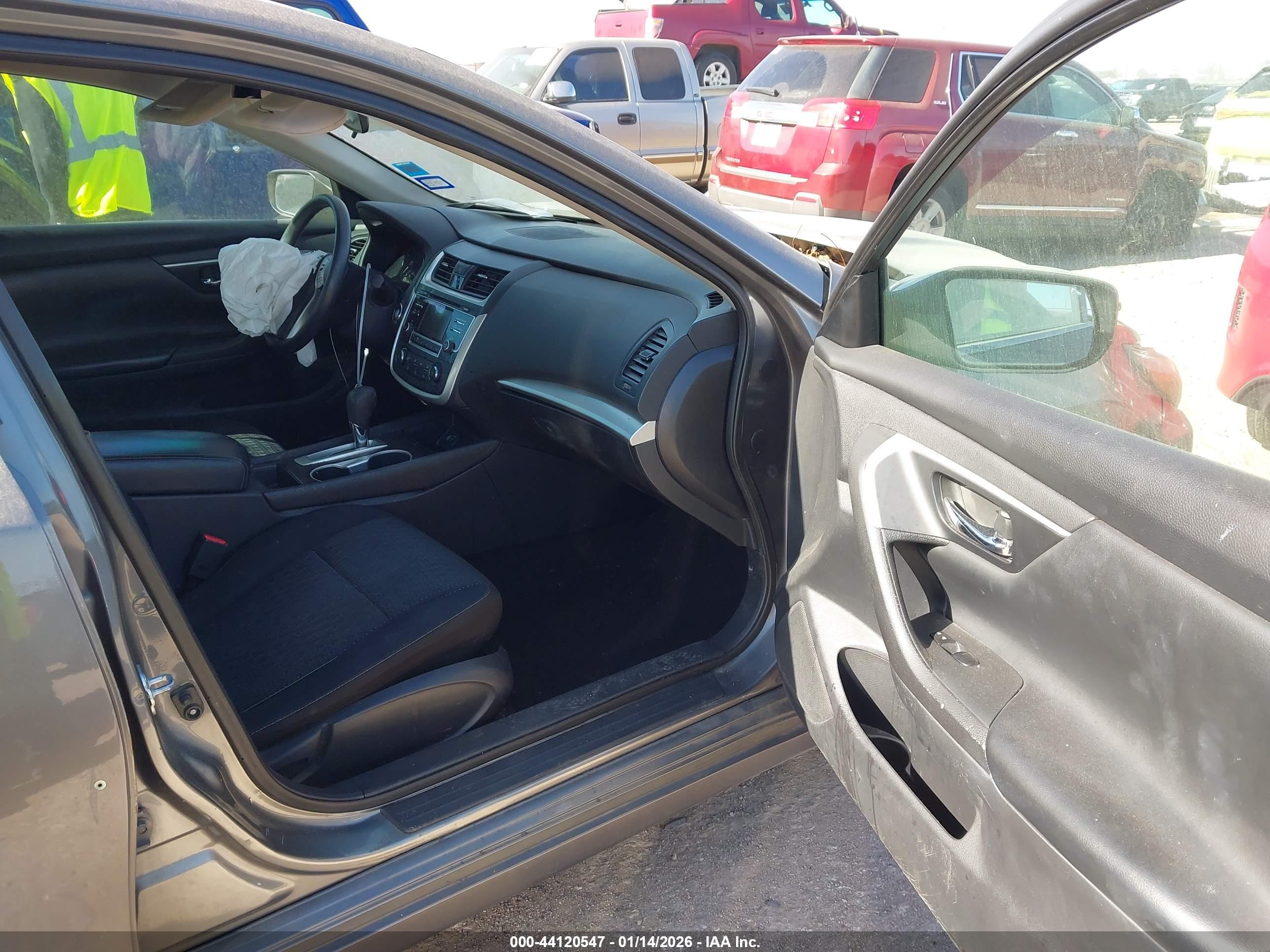 NISSAN ALTIMA image 5