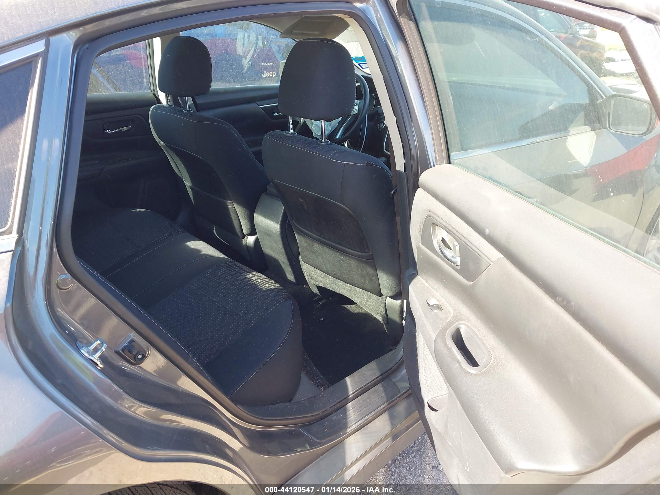 NISSAN ALTIMA image 8