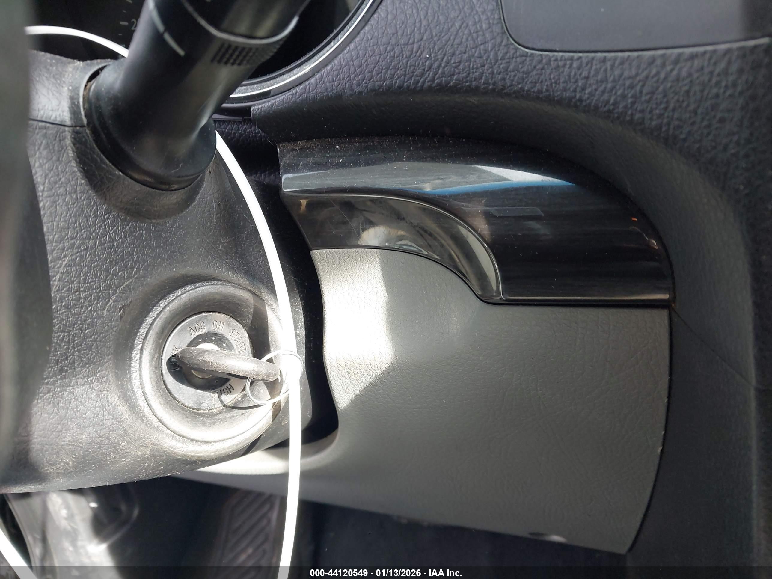 KIA SORENTO image 11