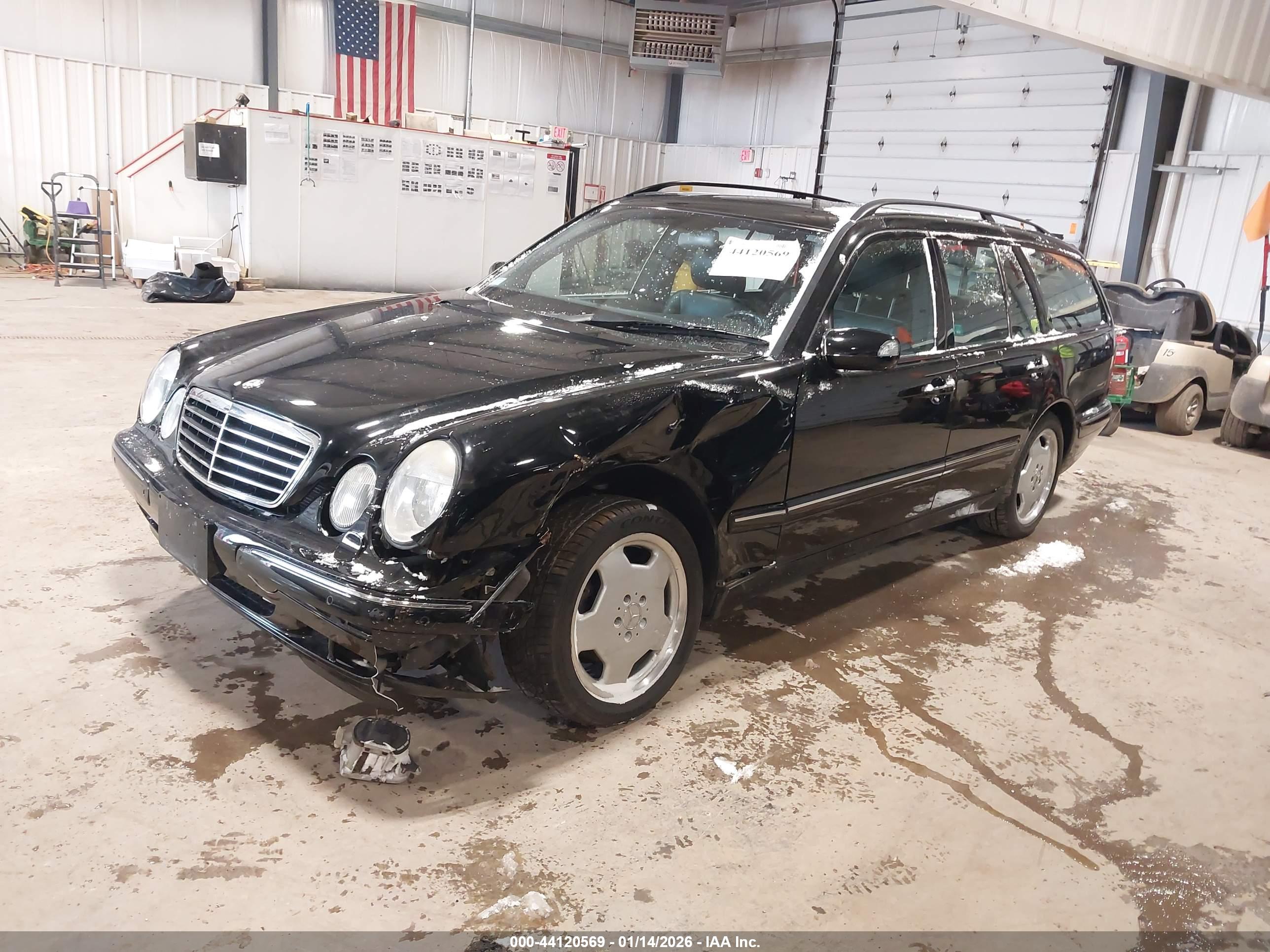 MERCEDES-BENZ E image 2