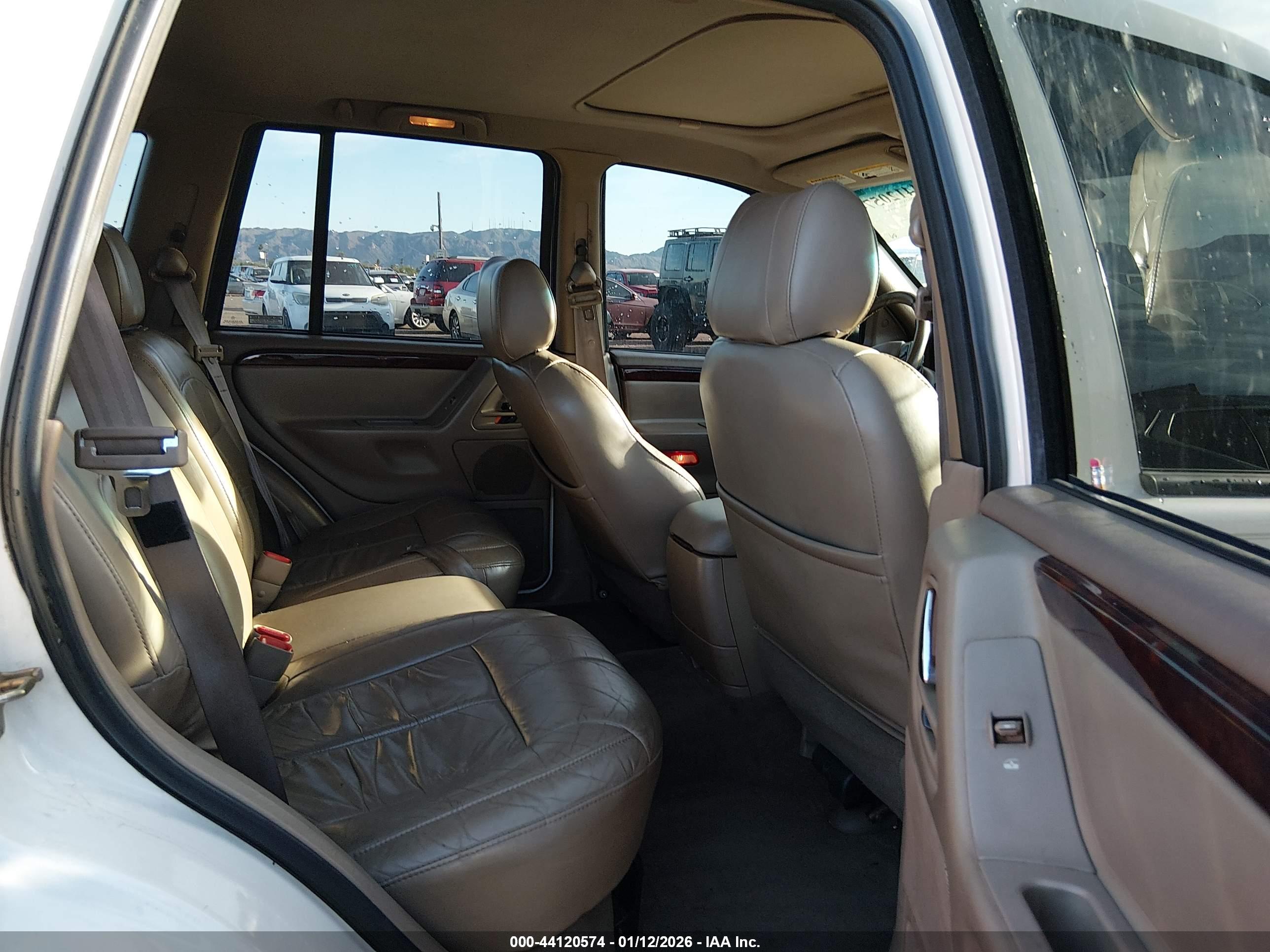 JEEP GRAND image 8