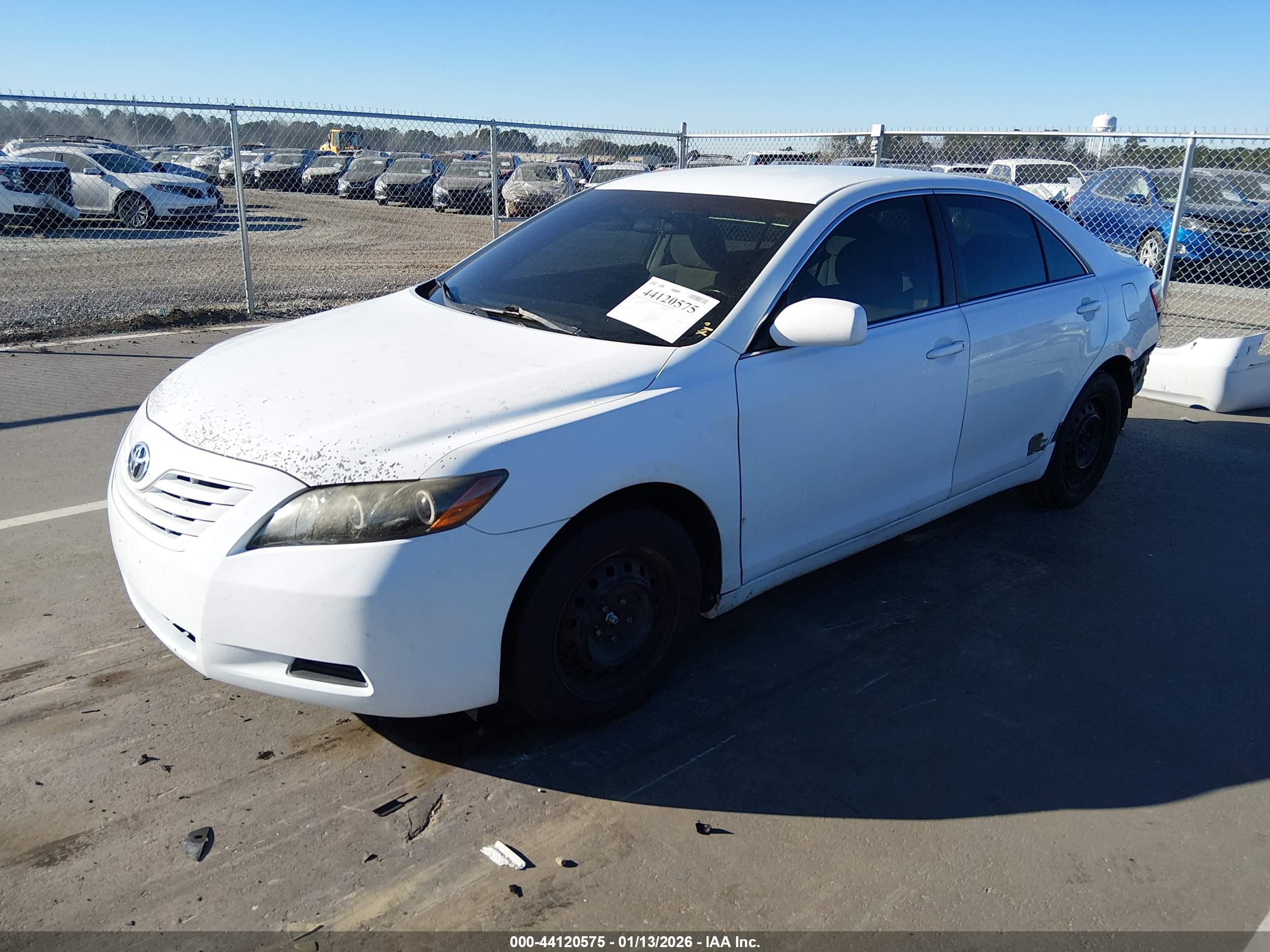 TOYOTA CAMRY image 2